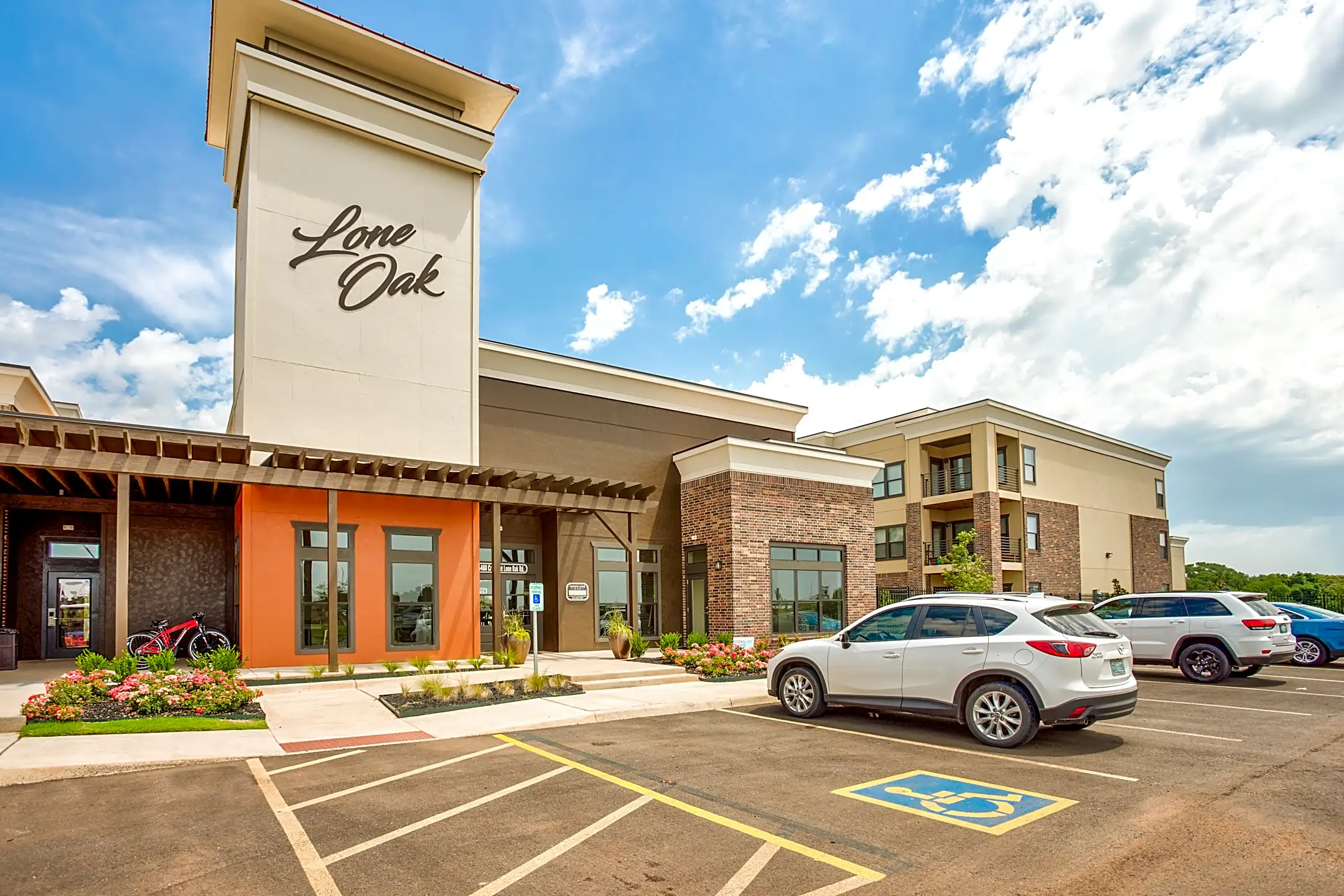 Crown Lone Oak 15400 Crown At Lone Oak Road Edmond, OK Apartments