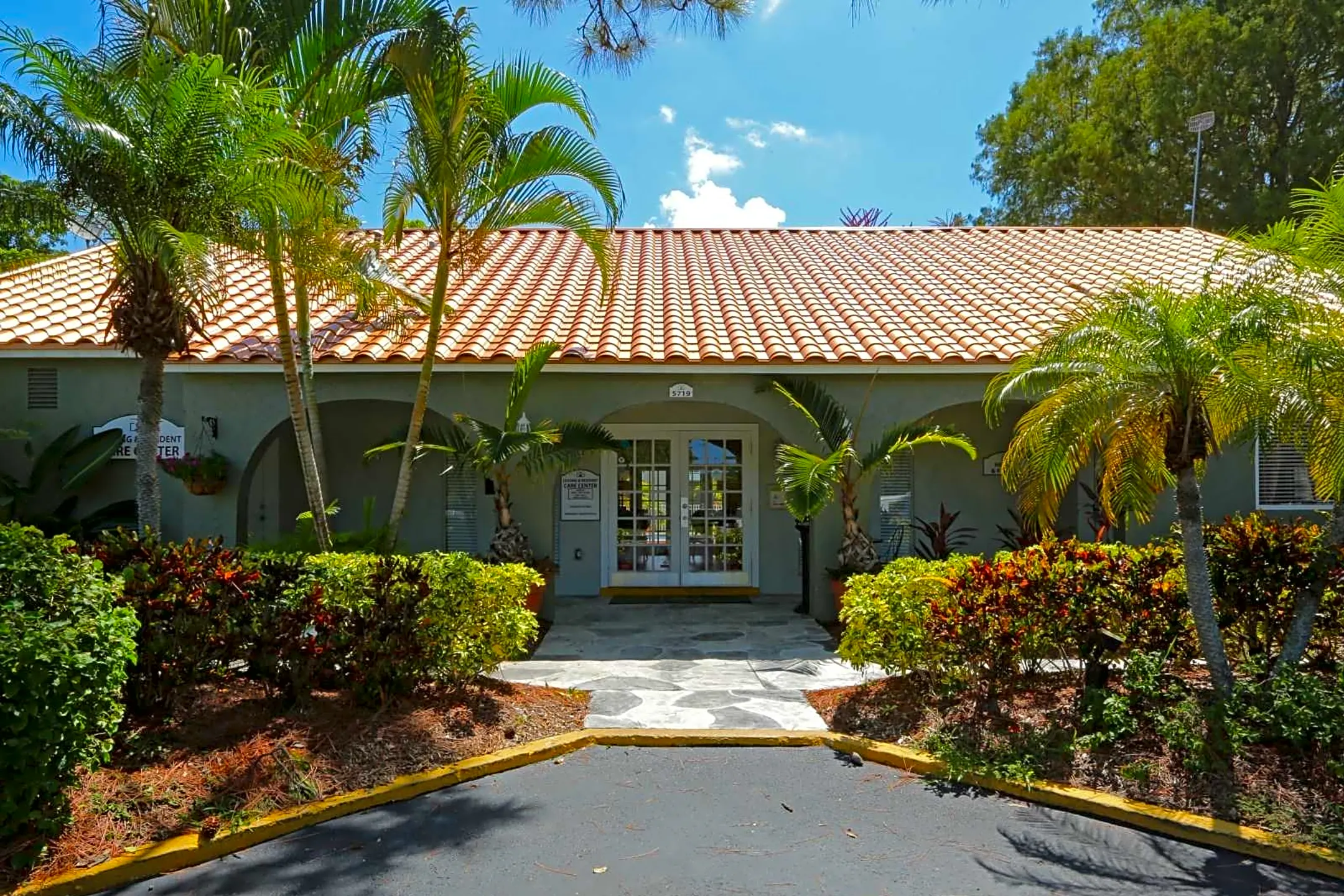 Garden Grove Apartments - Sarasota, Fl 34231