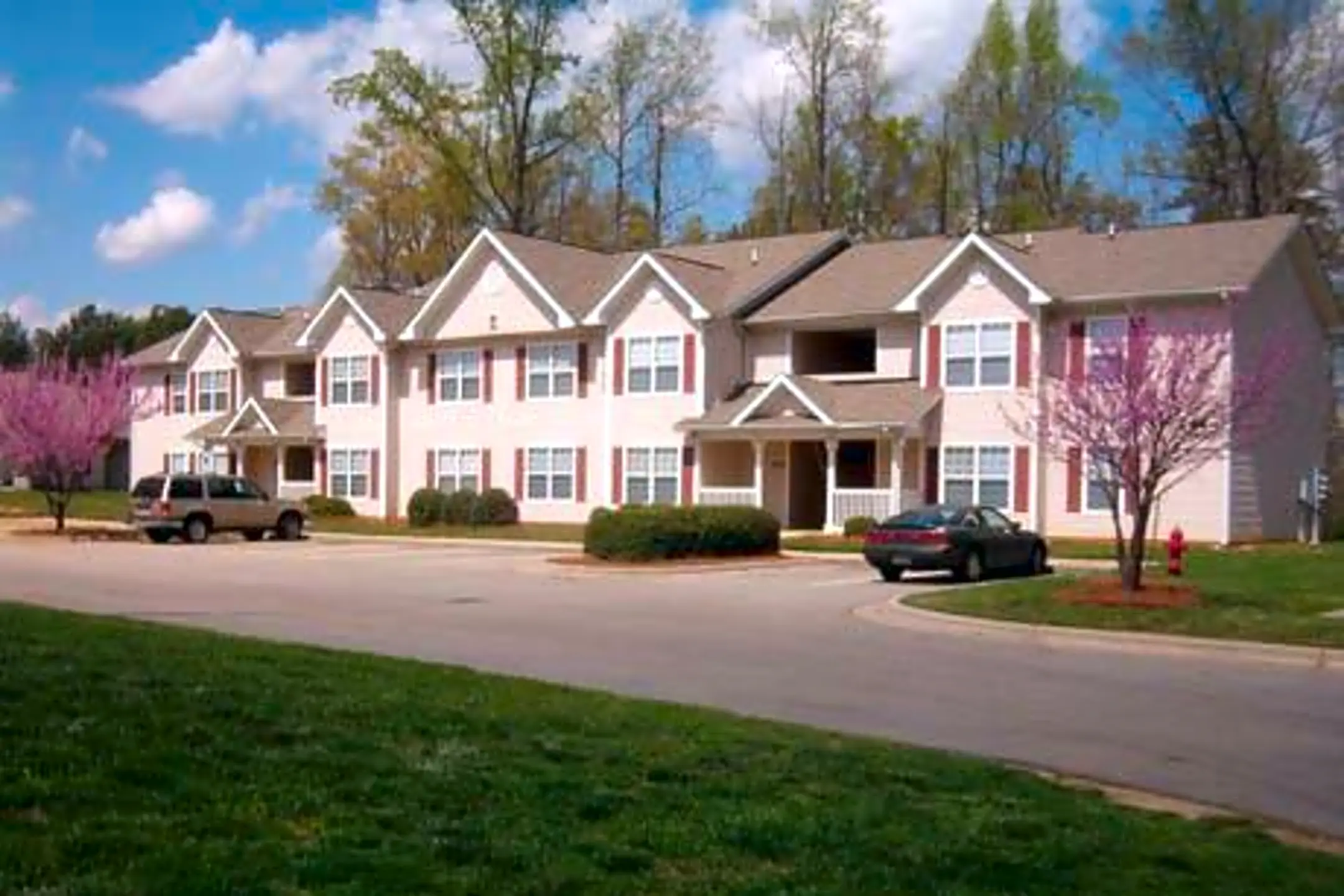 Foxborough Pines Apartments 100 Foxborough Ln Henderson, NC