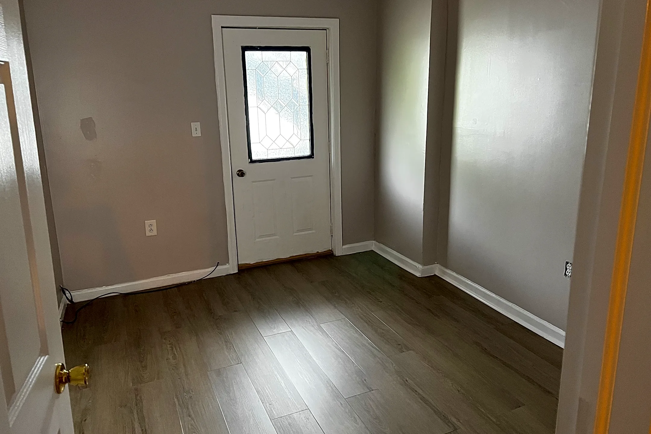 412 N Rock St Apartments Shamokin, PA 17872