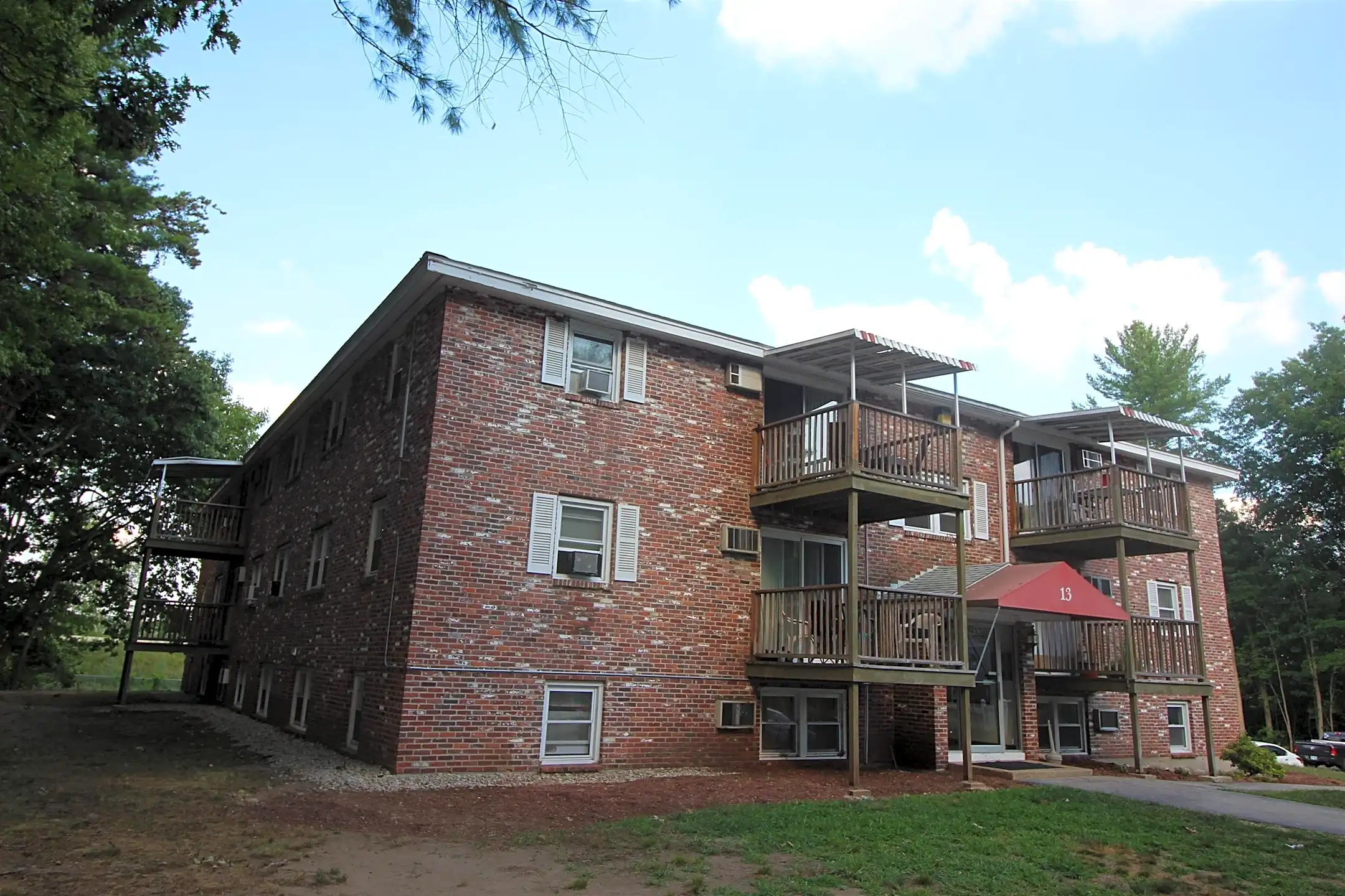 13 Charleston Ave 33 Londonderry, NH Apartments for Rent Rent.