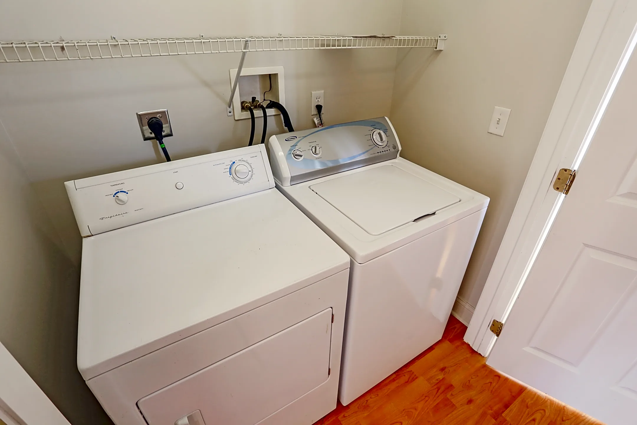 Town Hall Terrace Apartments Grand Island, NY 14072