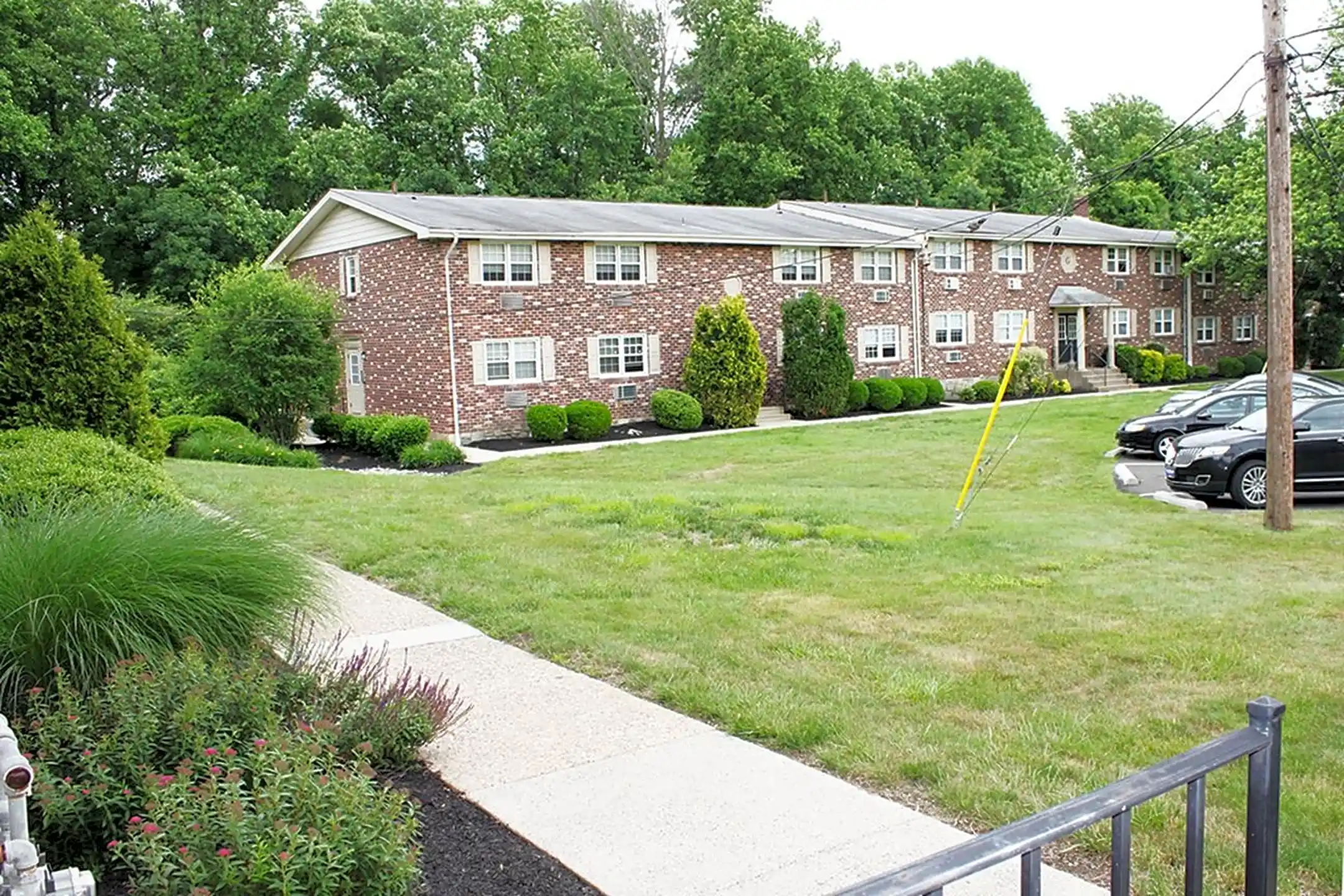Wellington Apartments Hatboro, PA 19040