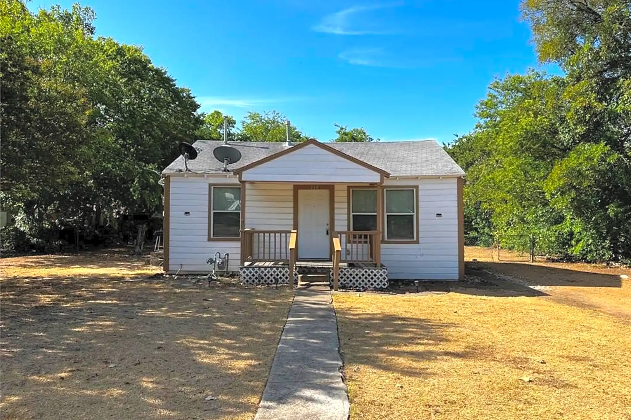 214 E Little St Duncanville, TX Houses for Rent Rent.