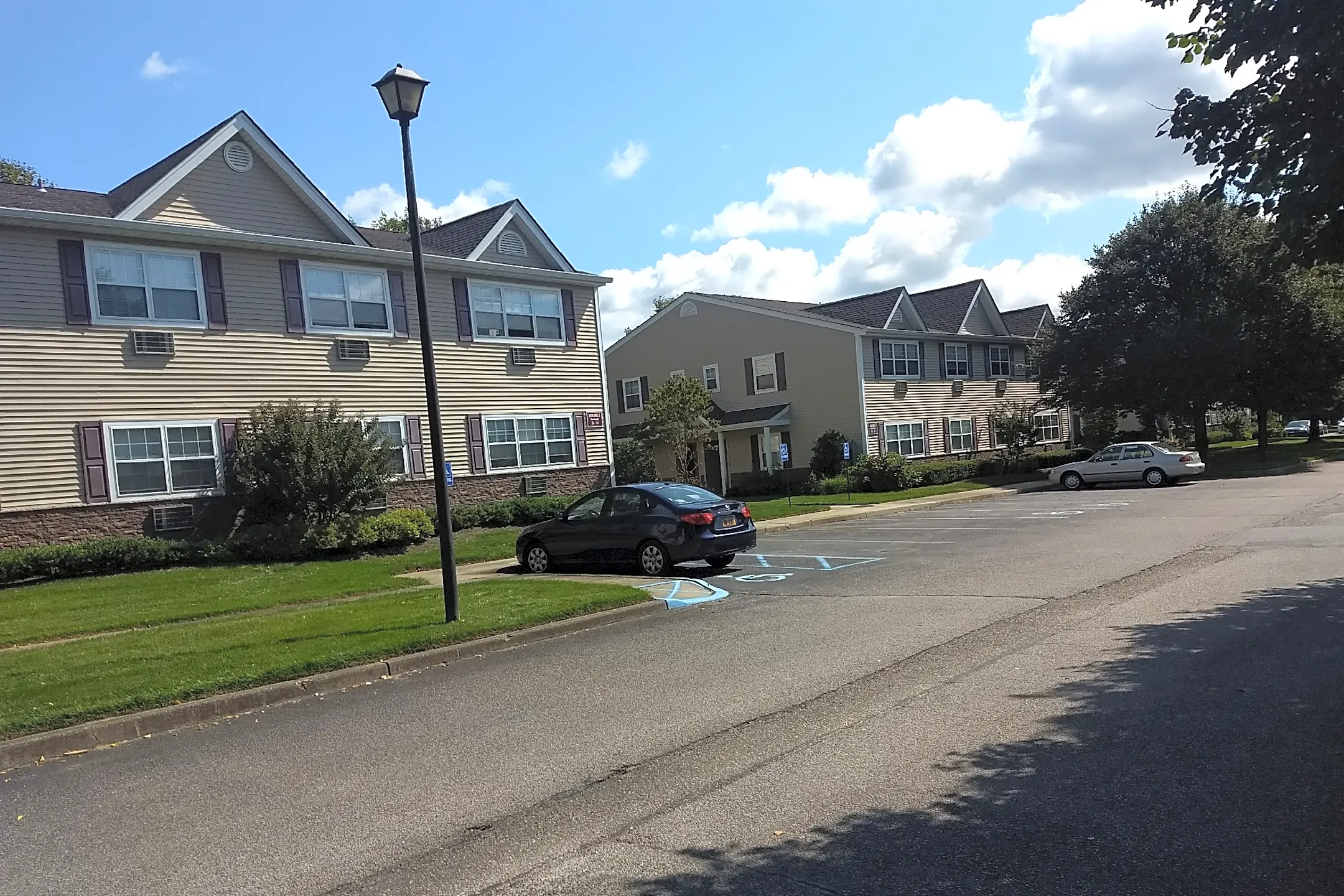 Fairway Manor Apts 600 Clubhouse Dr Patchogue, NY Apartments for