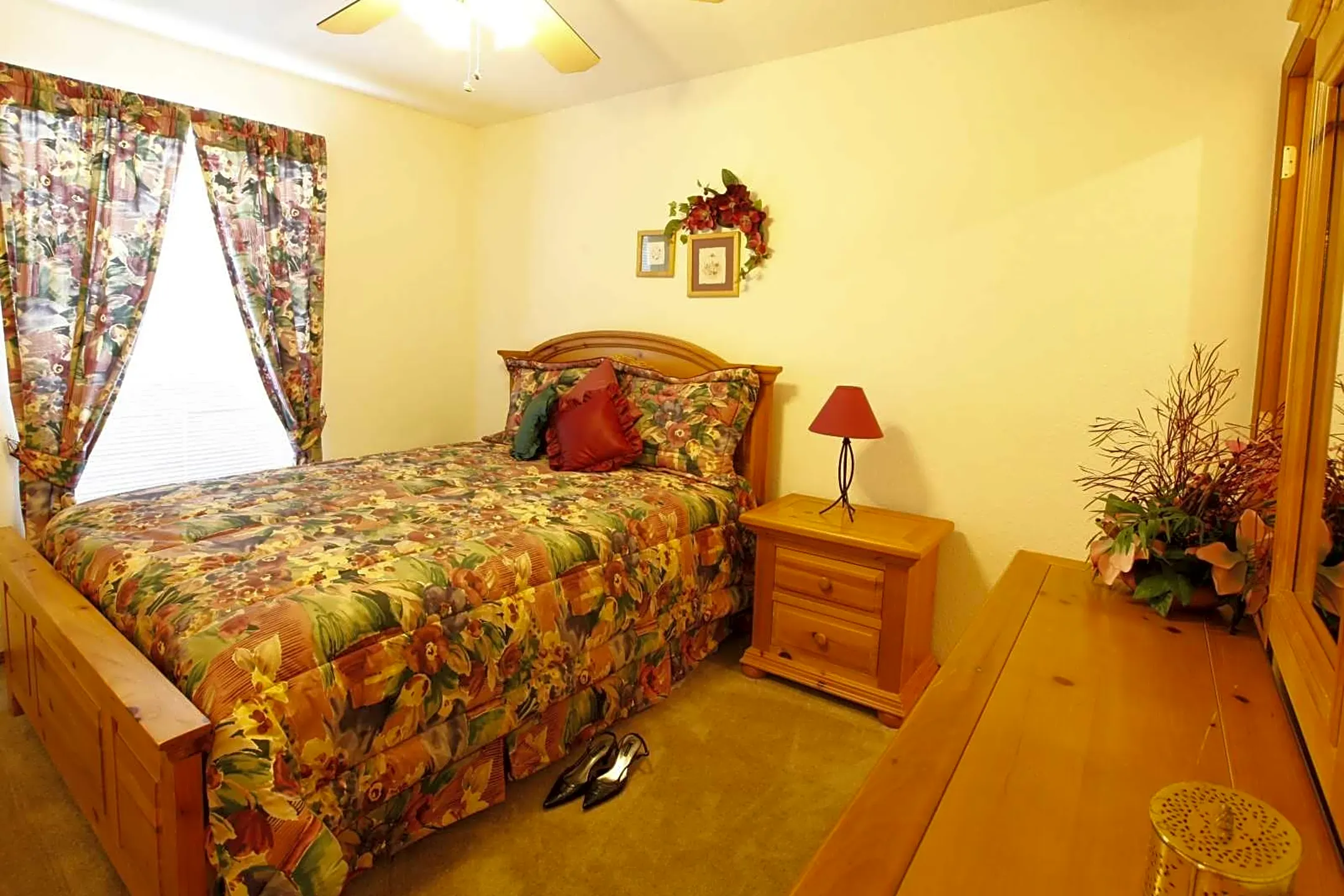 Bedroom - Willow Creek - Oklahoma City, OK