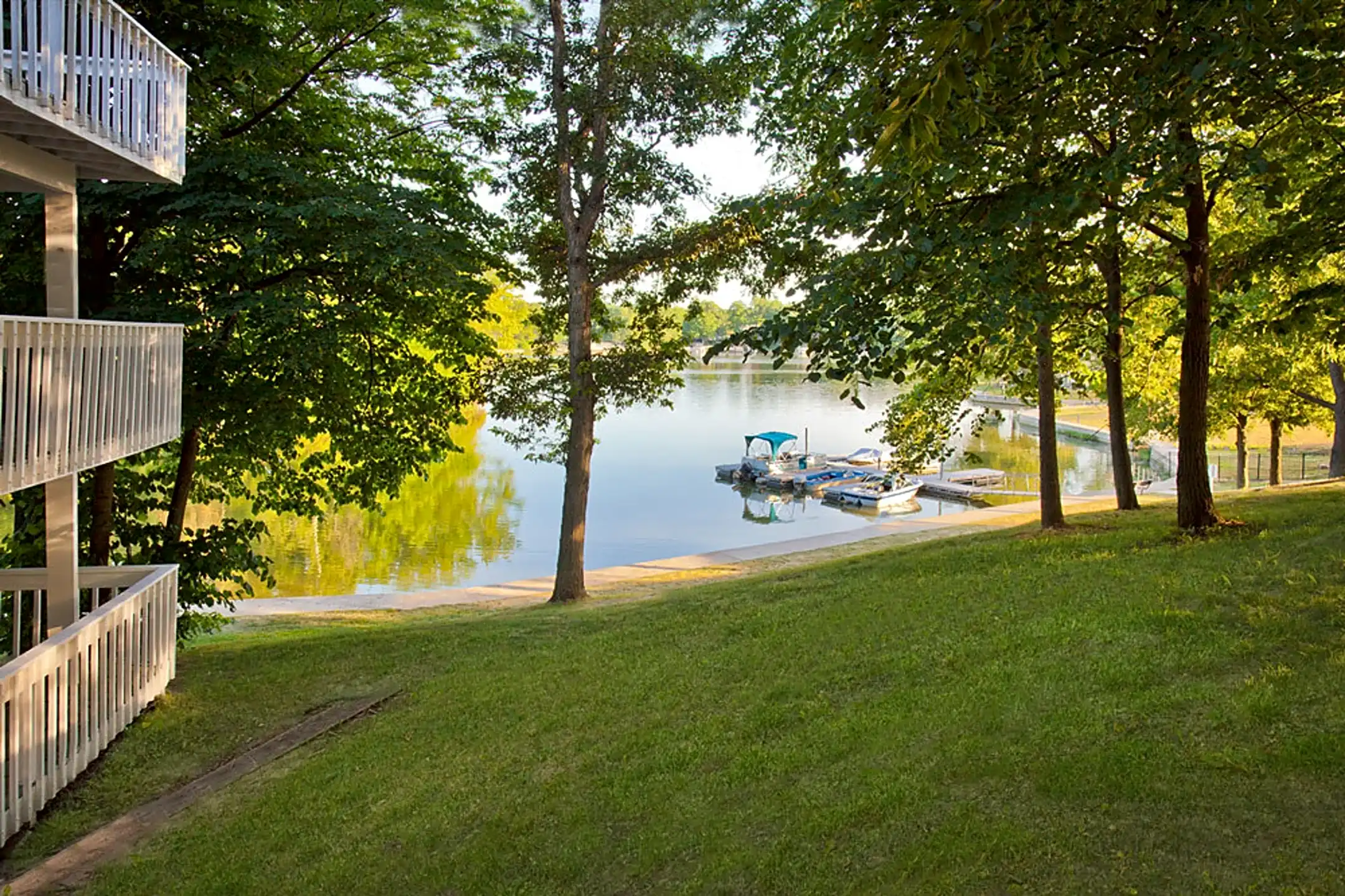 Harbour Town Apartments on Morse Lake 401 Harbourtown Dr