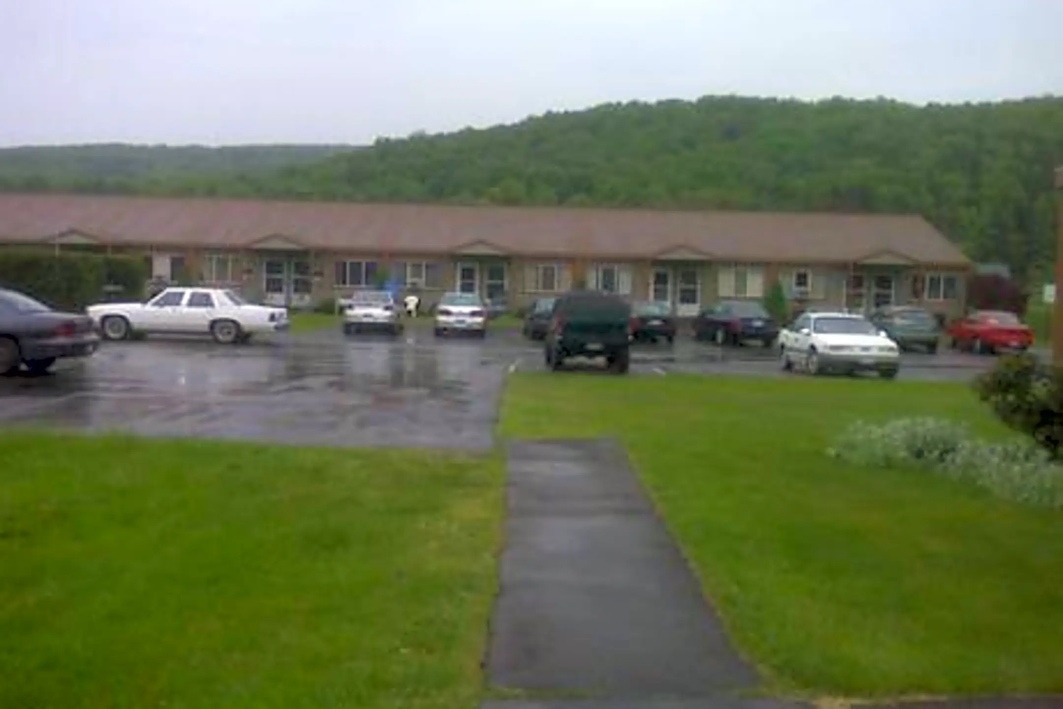 Meadow Park Apartments 85 Fair St Deposit, NY Apartments for Rent