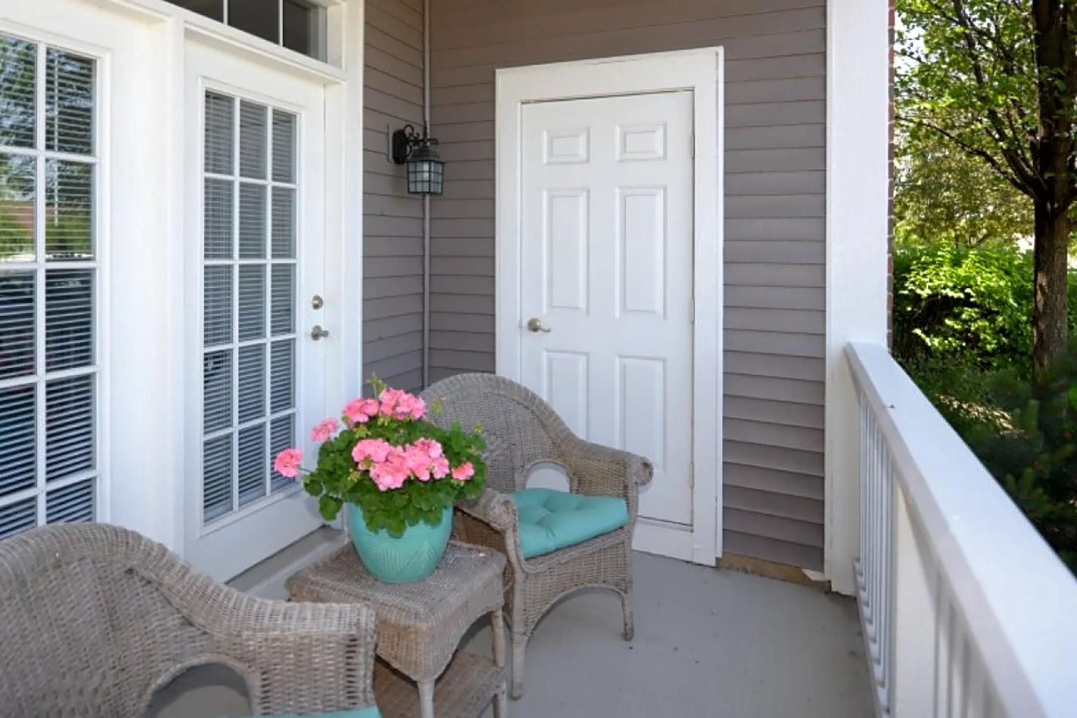 Aurora at Summerfield Aurora, IL 60504