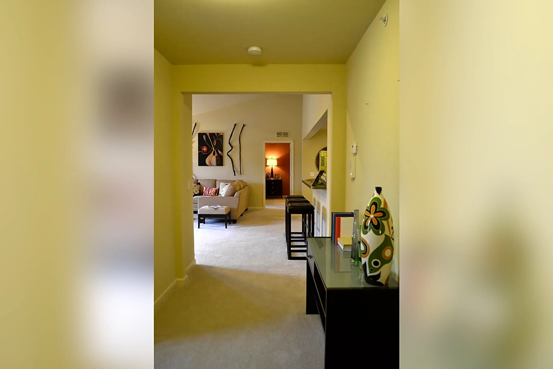 9448 Natureview Condos Ypsilanti, MI 48197