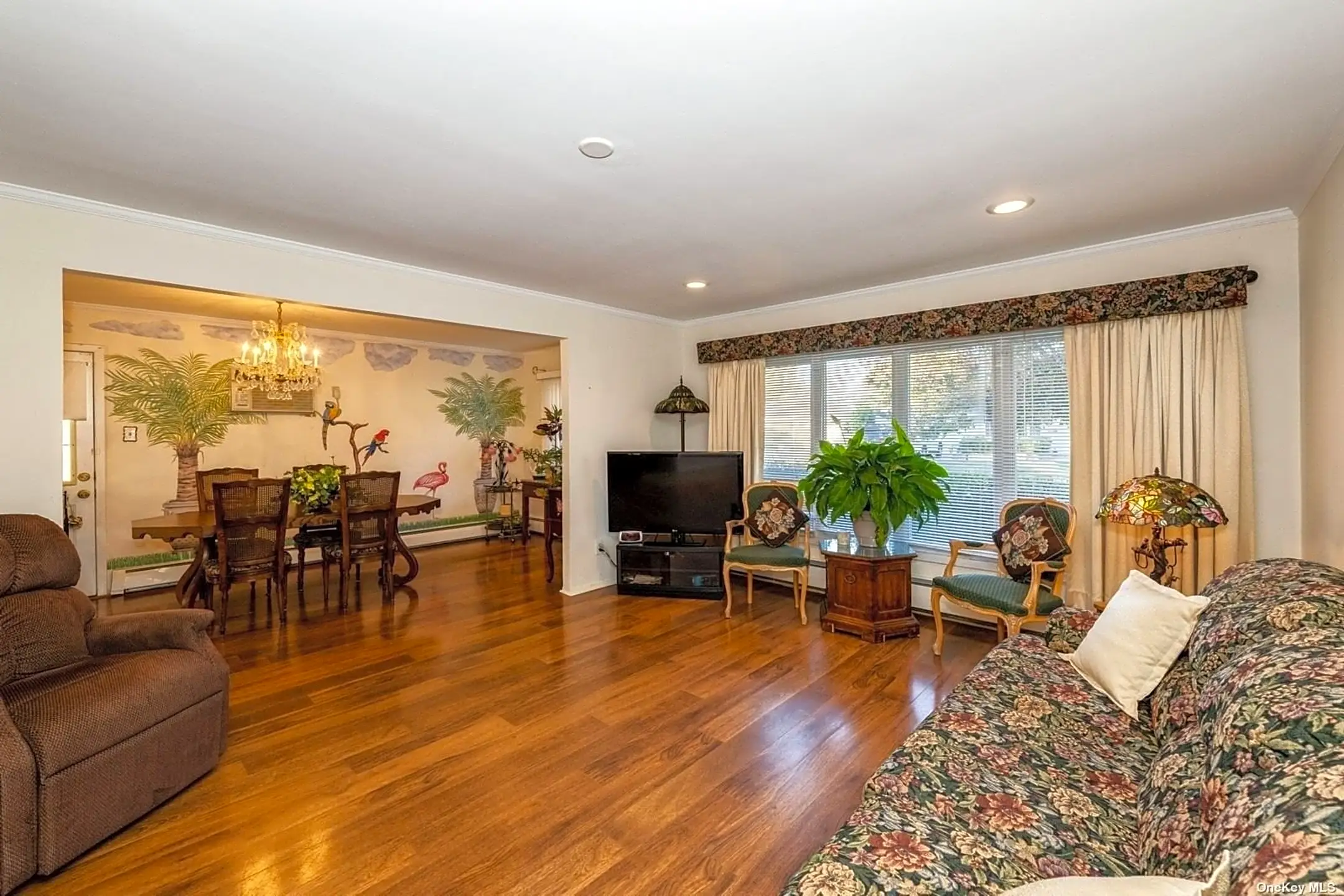 62 East End Ave Hicksville, NY Houses for Rent Rent.