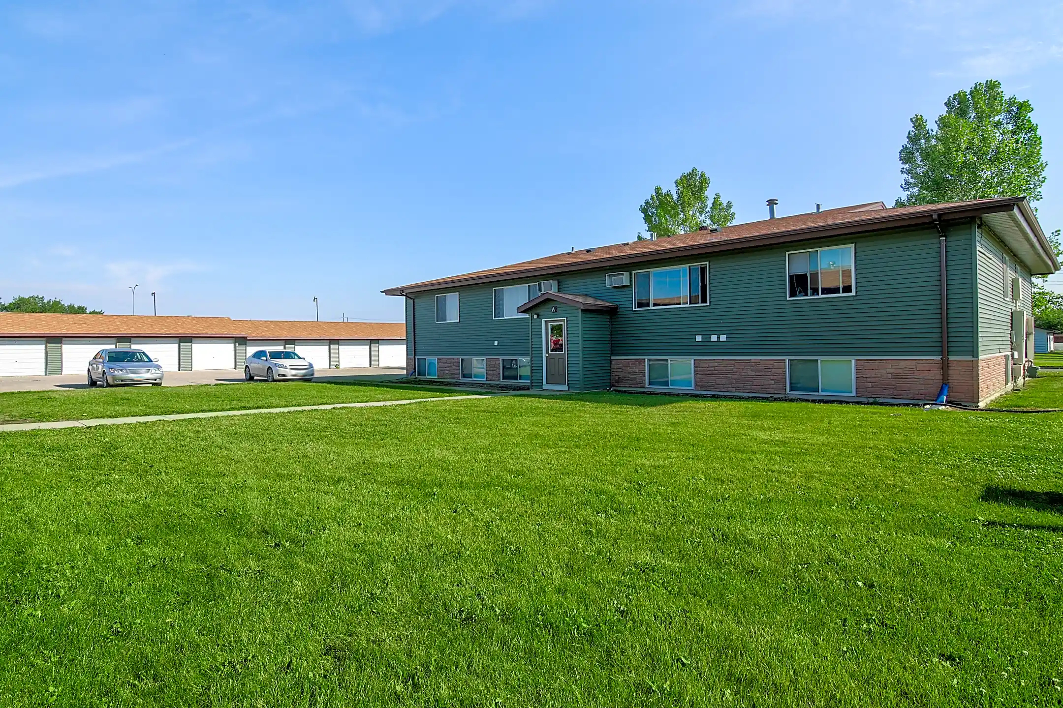 Shamrock Lane Apartments Devils Lake, ND 58301