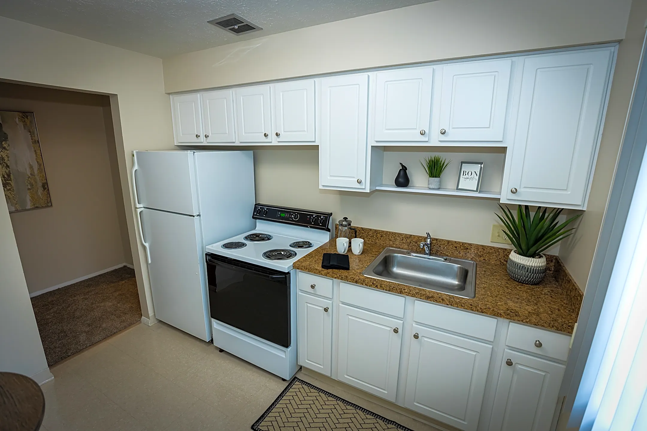 Manor Park 34800 Vine St Willowick, OH Apartments for Rent Rent.