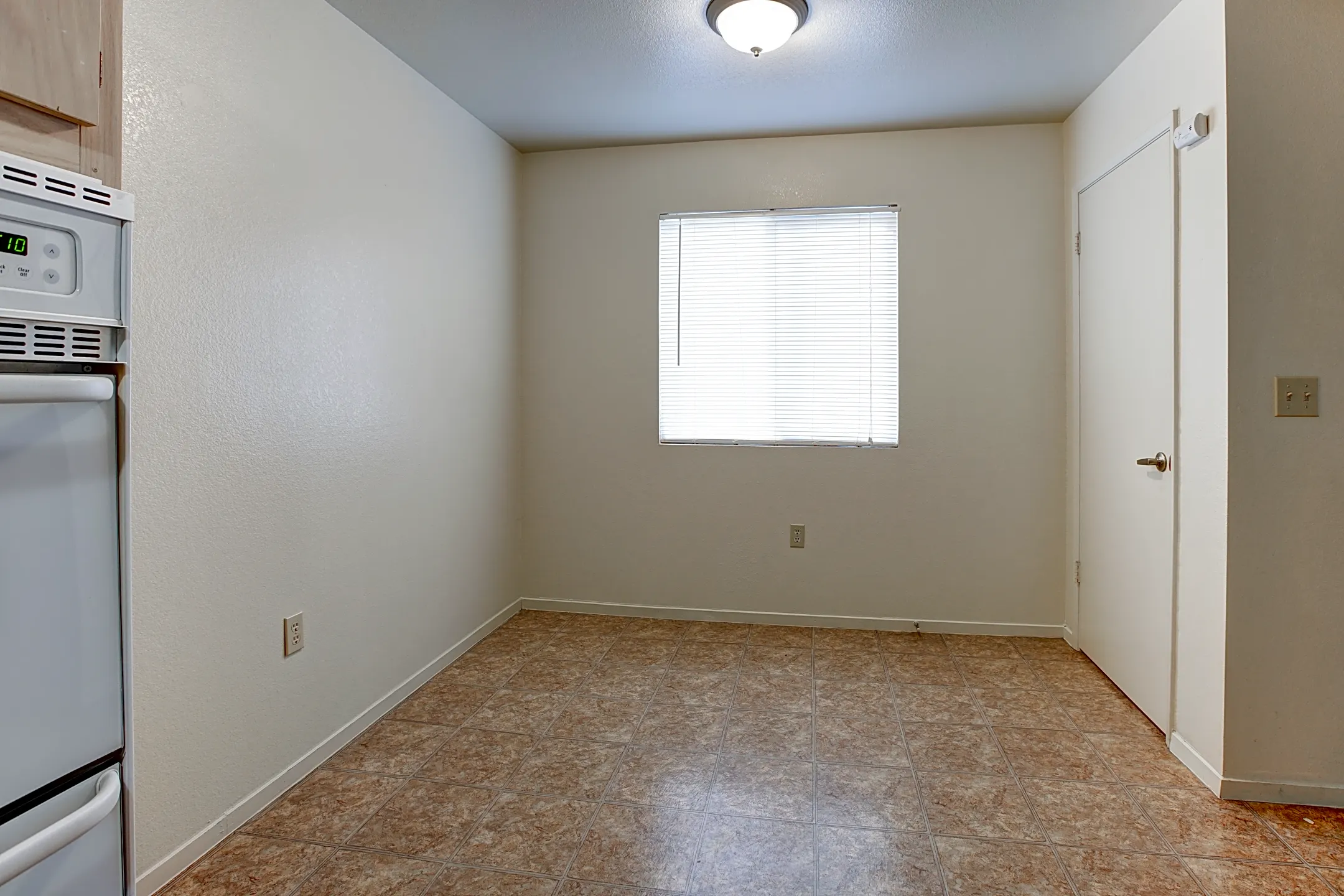Ridgeview Apartments 400 W Forest Ave Coalinga, CA Apartments for