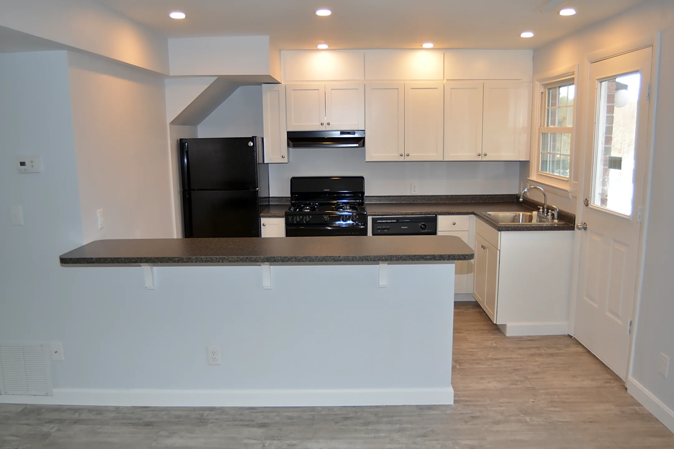 Townhomes at Meadowbrook Village Apartments - Fitchburg, MA 01420