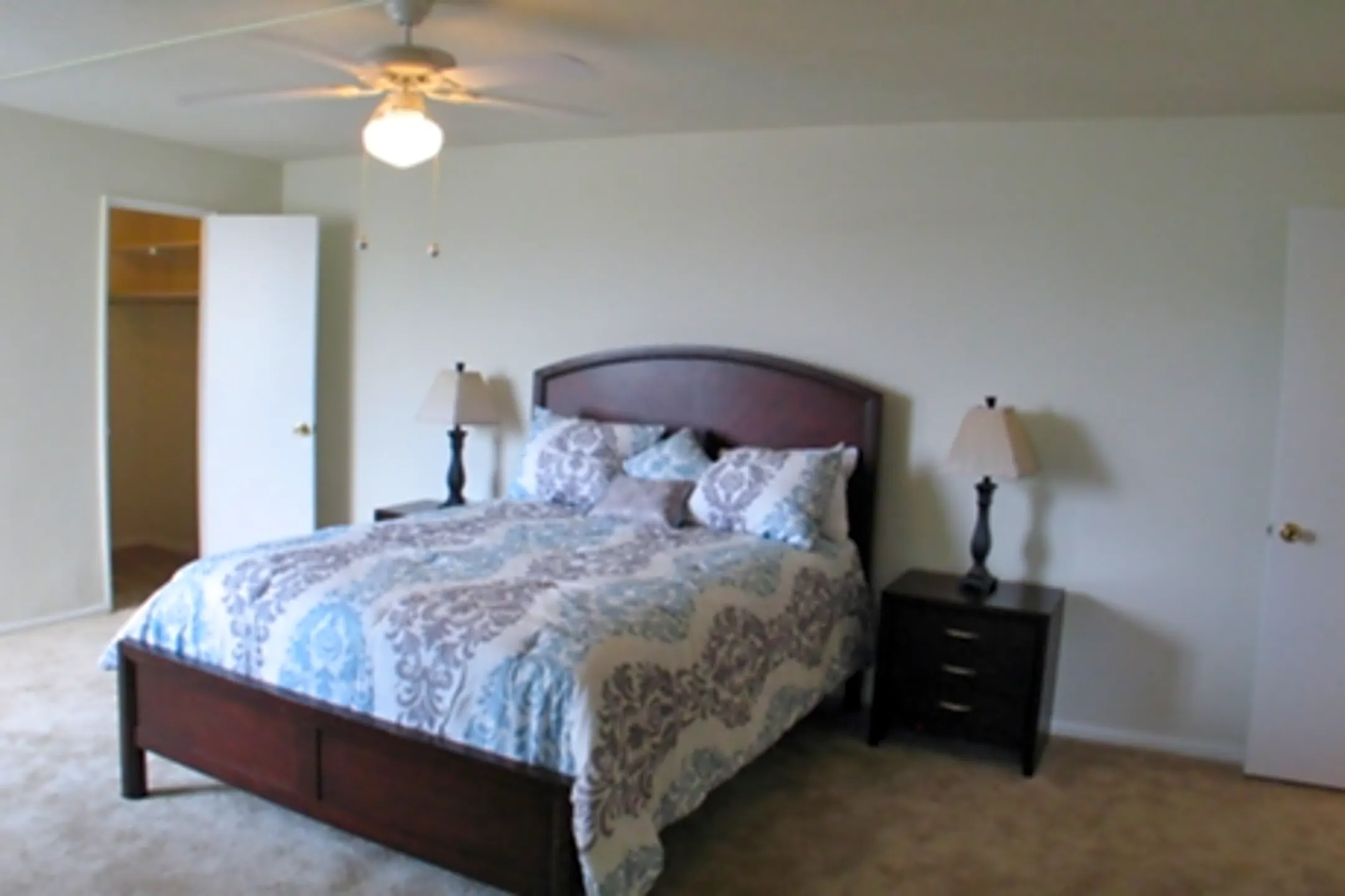 Wynnewood House 300 E Lancaster Ave Wynnewood, PA Apartments for