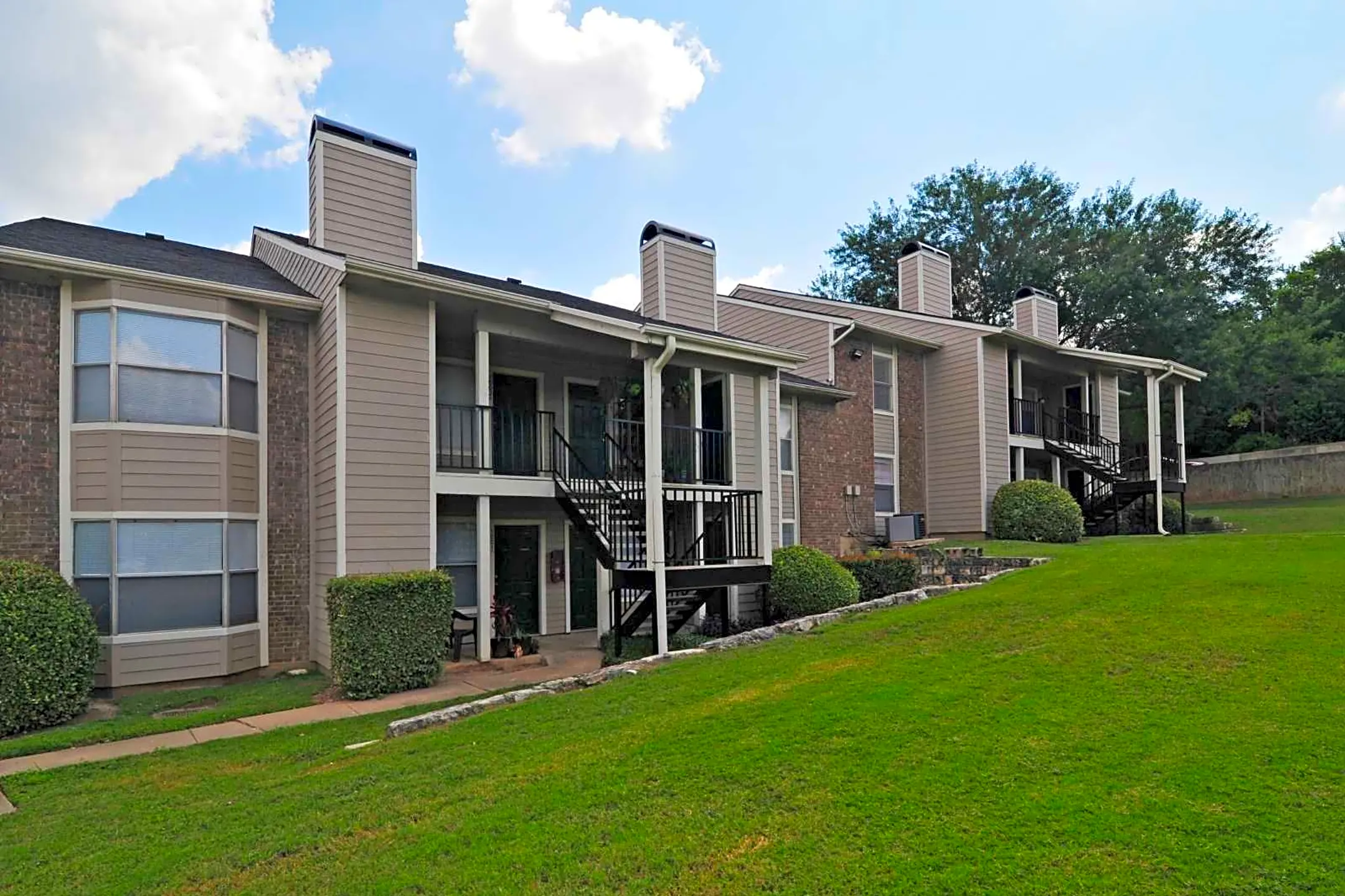 Chevy Chase Downs Apartments Austin