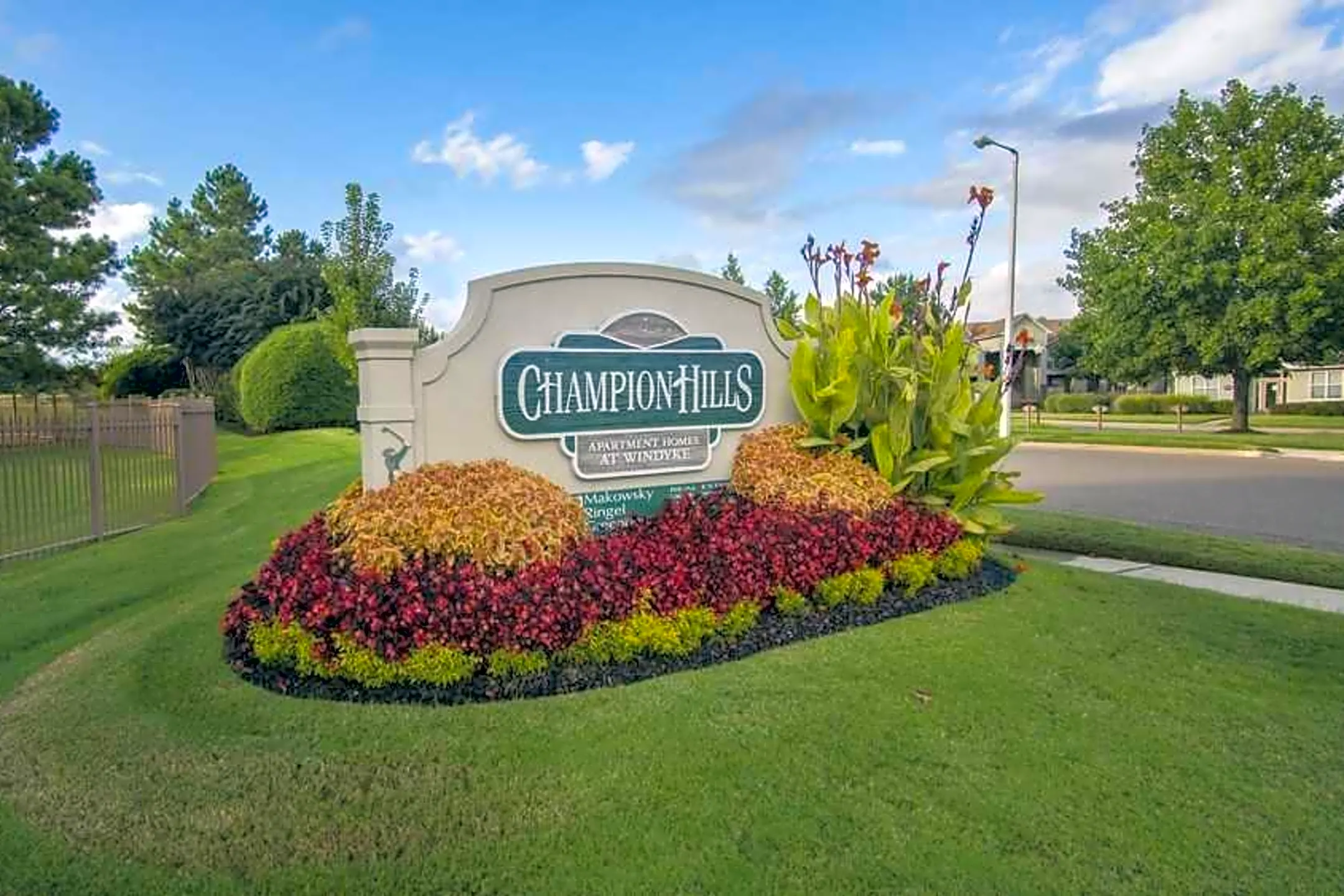 Champion Hills At Windyke 3788 Links Dr S Memphis, TN Apartments