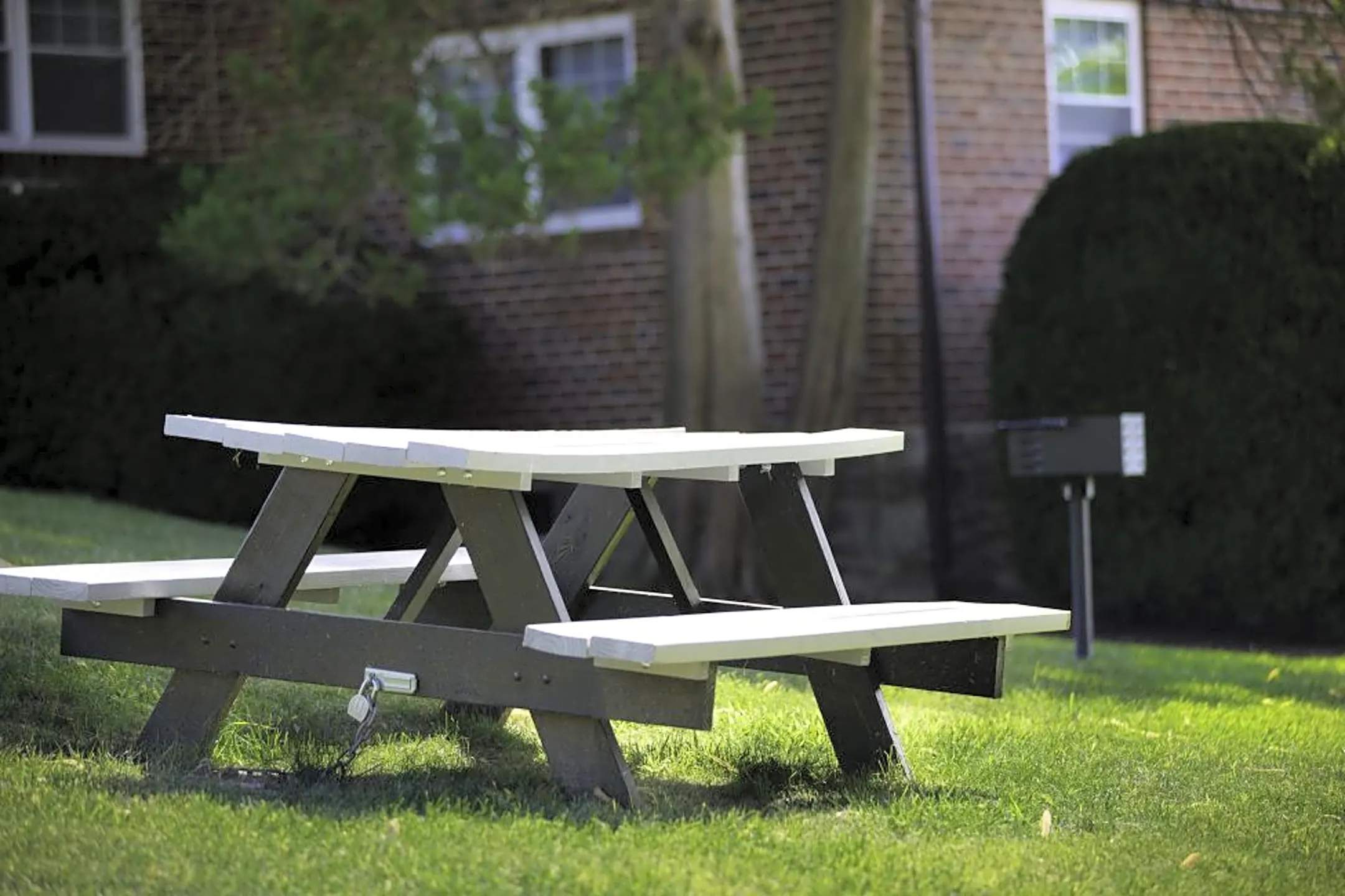 Rosemore Gardens Apartments Glenside, PA 19038