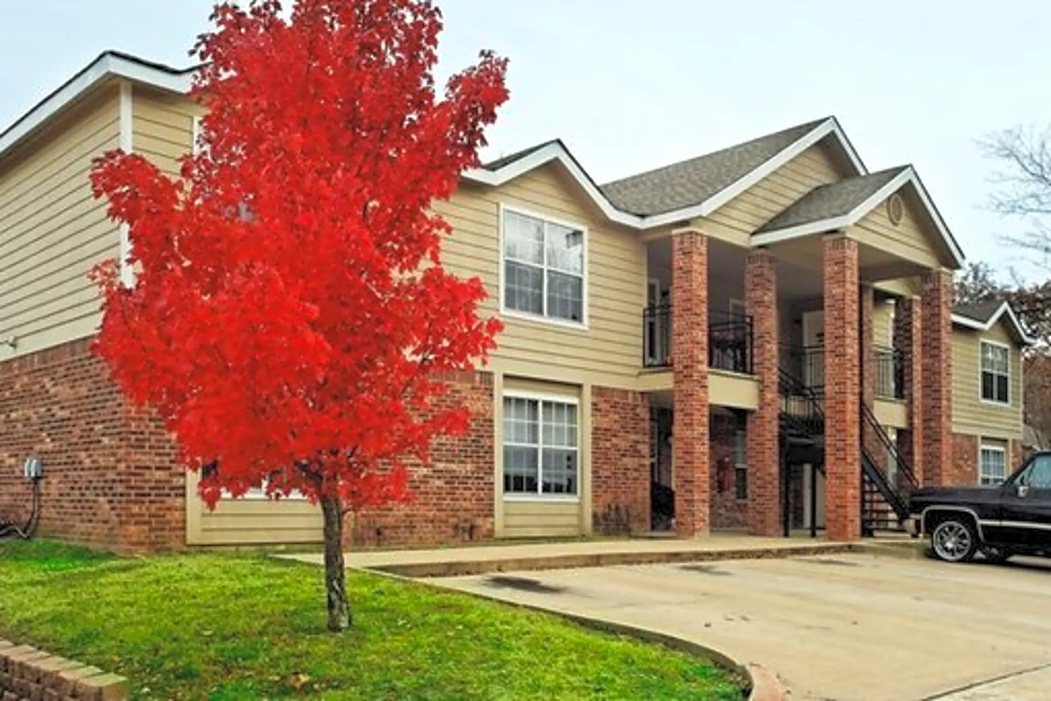 Remington Park Apartments 1050 N Britt St Siloam Springs, AR