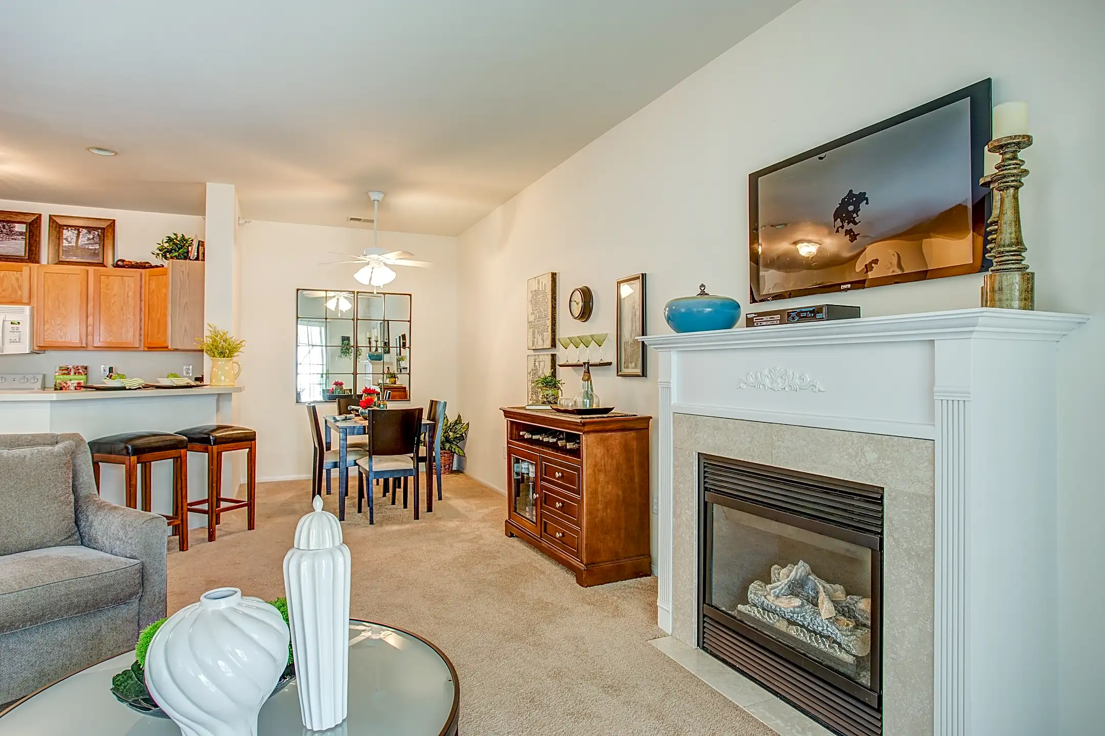 Carriage Place Apartments Grover, MO 63040