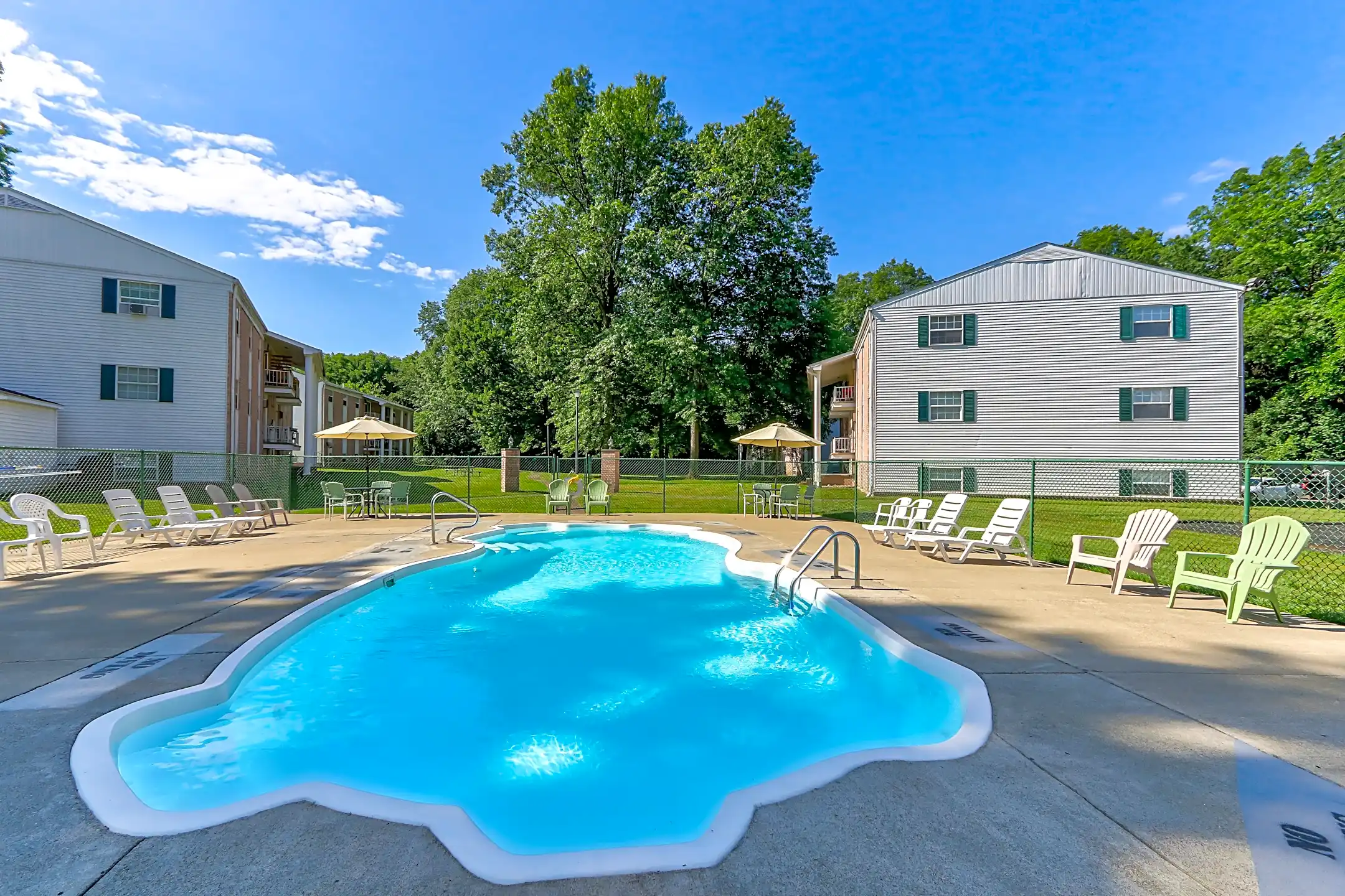 Eastwood Arms Apartments Niles, OH 44446