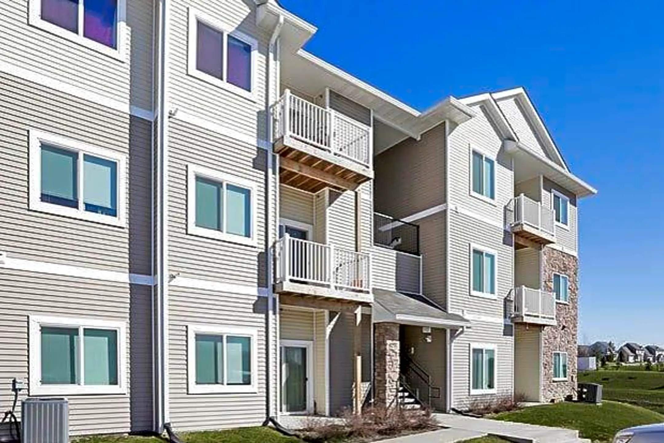 Sterling Pointe II Apartments Johnston, IA 50131