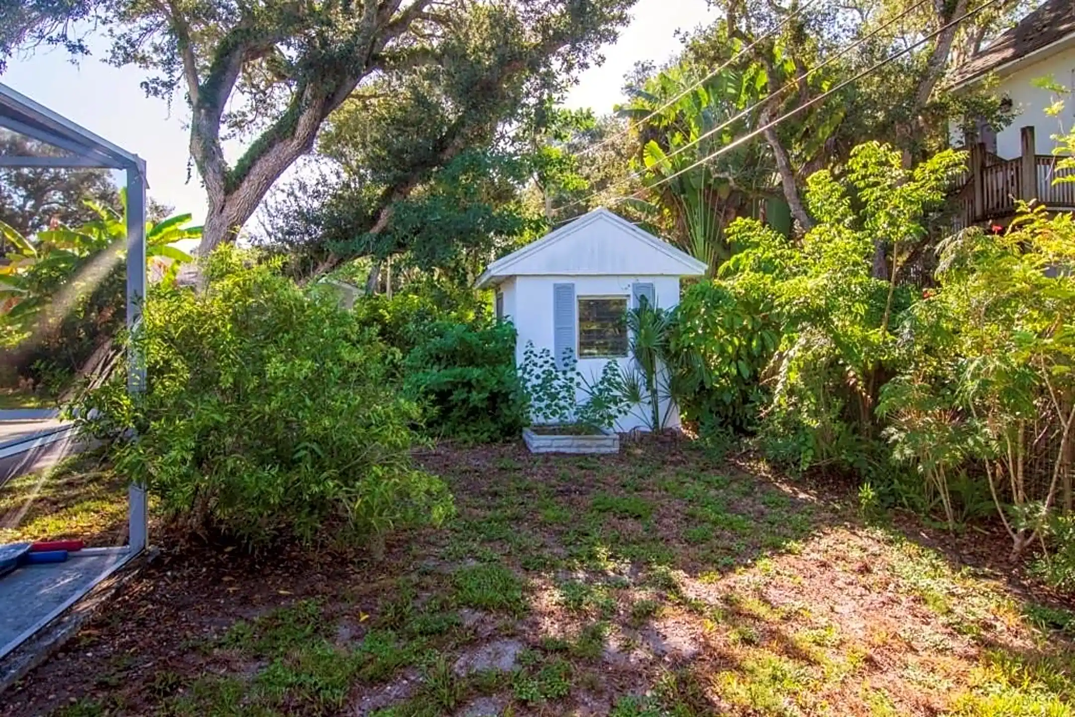 812 Flamevine Ln - Vero Beach, FL
