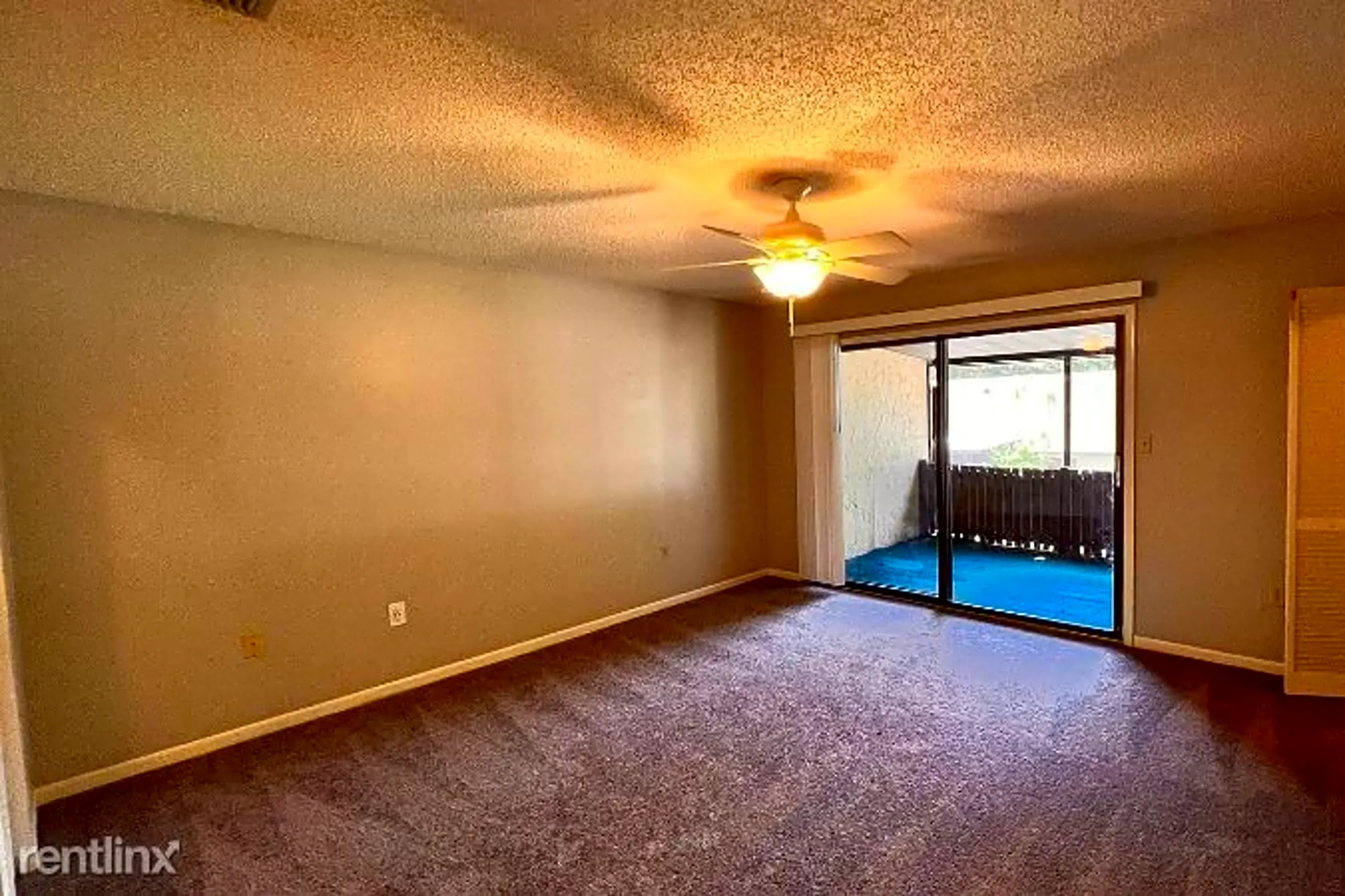 Bedroom - 1880 N Crystal Lake Dr - Lakeland, FL