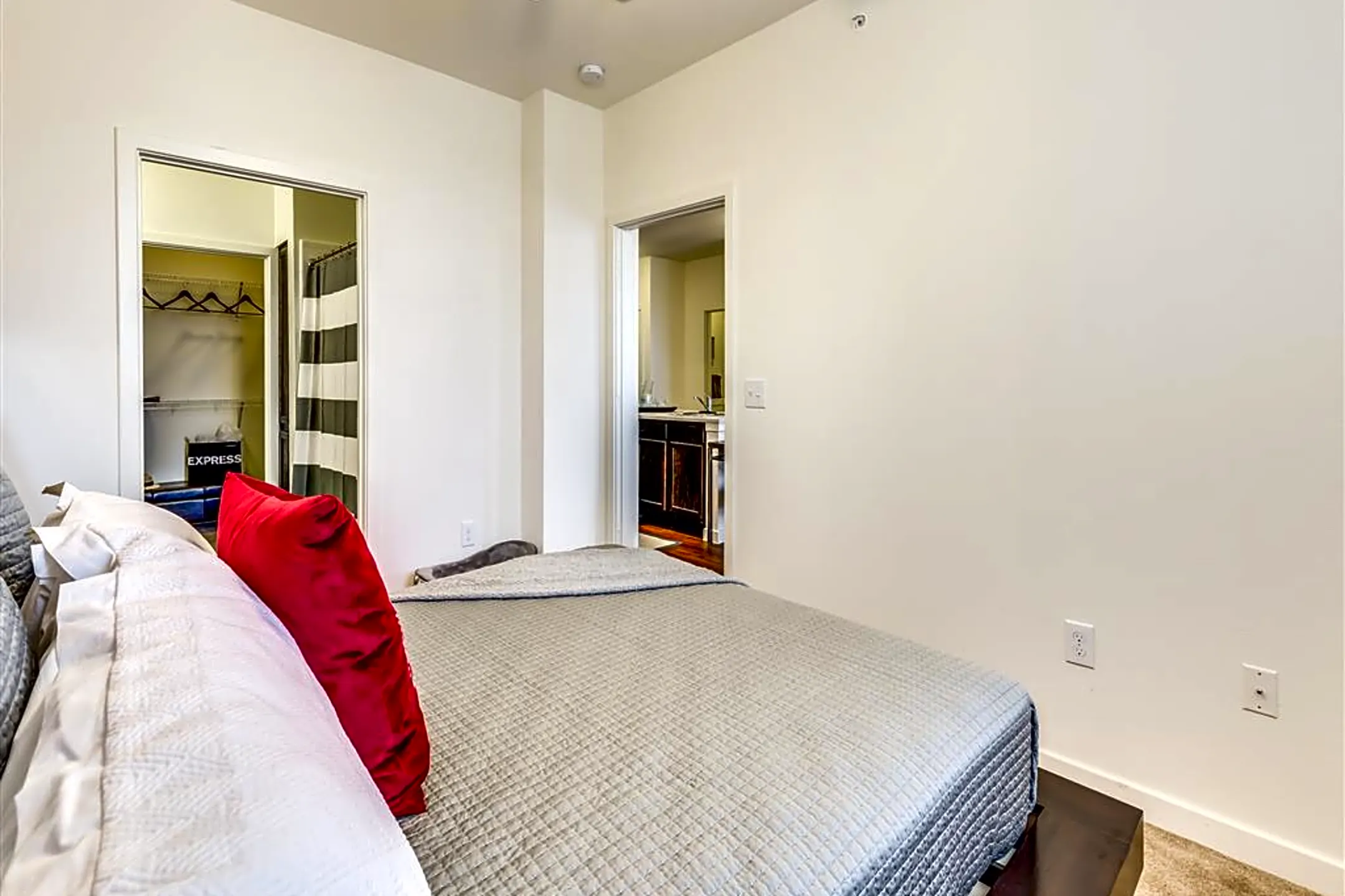 Sterlingshire 9415 Bruton Rd Dallas, TX Apartments for Rent Rent.