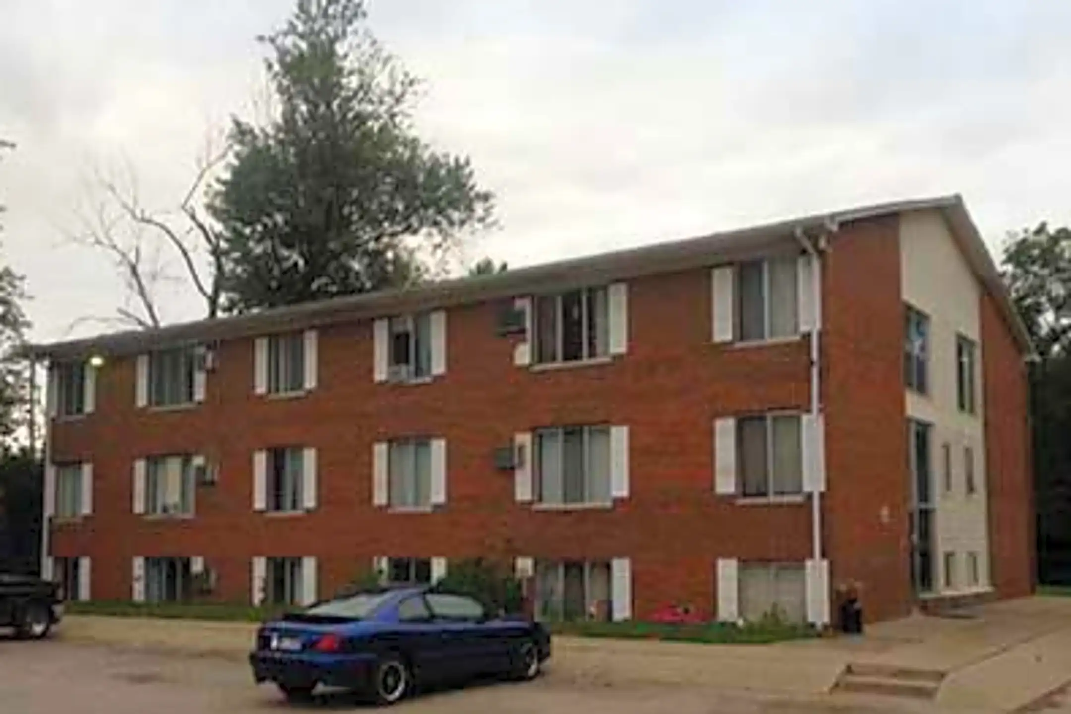 528 Pine St Apartments Clio, MI 48420