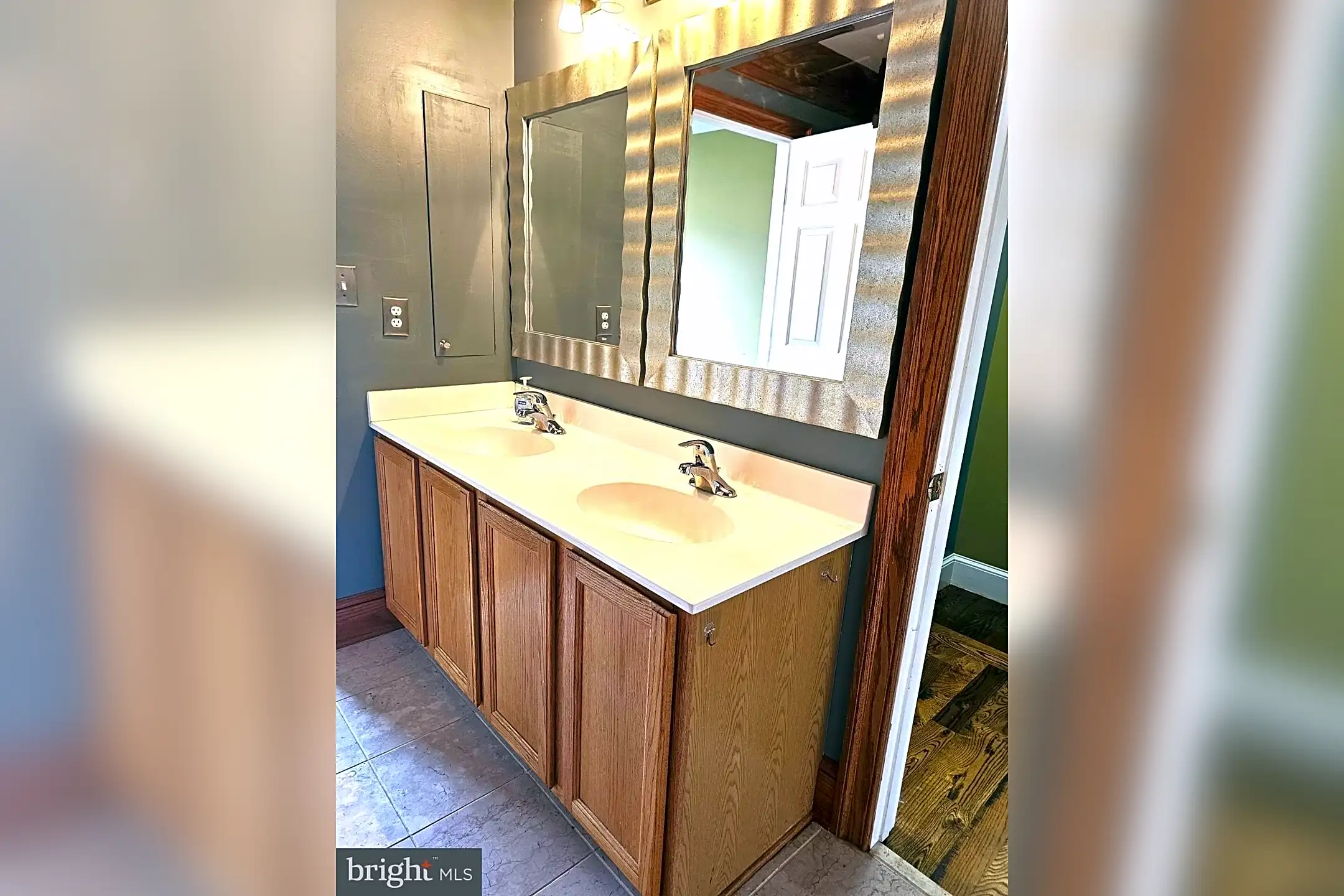 Bathroom - 12998 Abner Ave - Woodbridge, VA