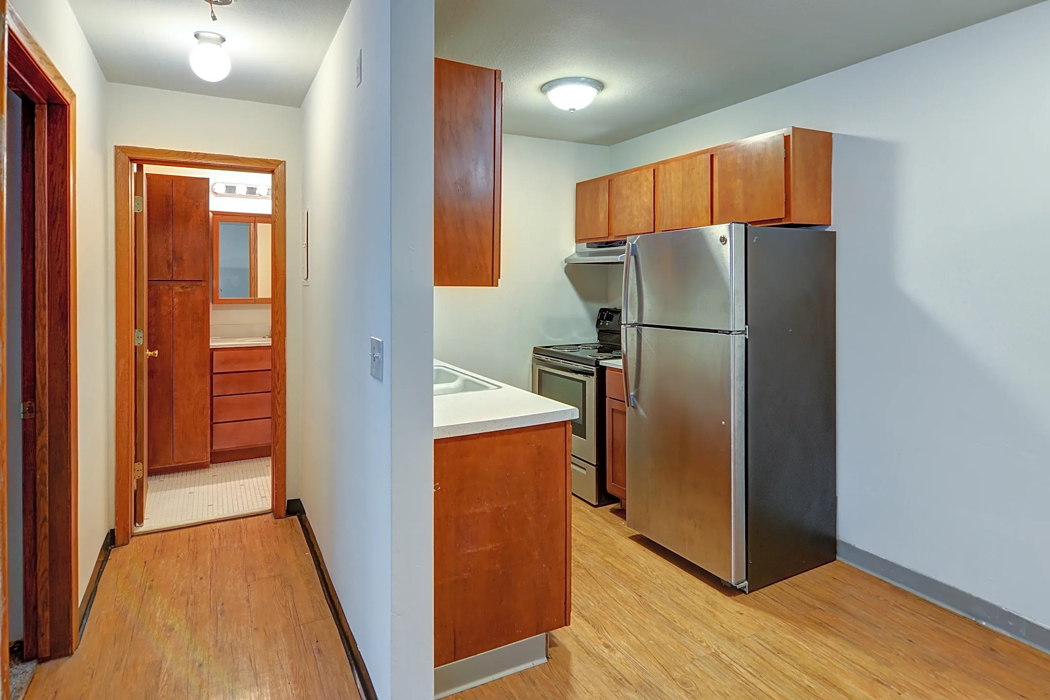 Kitchen - Lake Street Manor - Minneapolis, MN