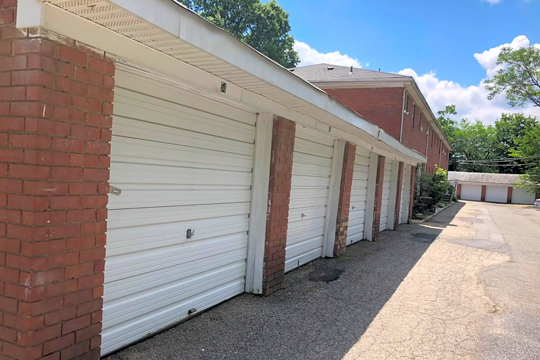 Kings Arms Apartments 48 A Byrne Court Wayne, NJ Apartments for