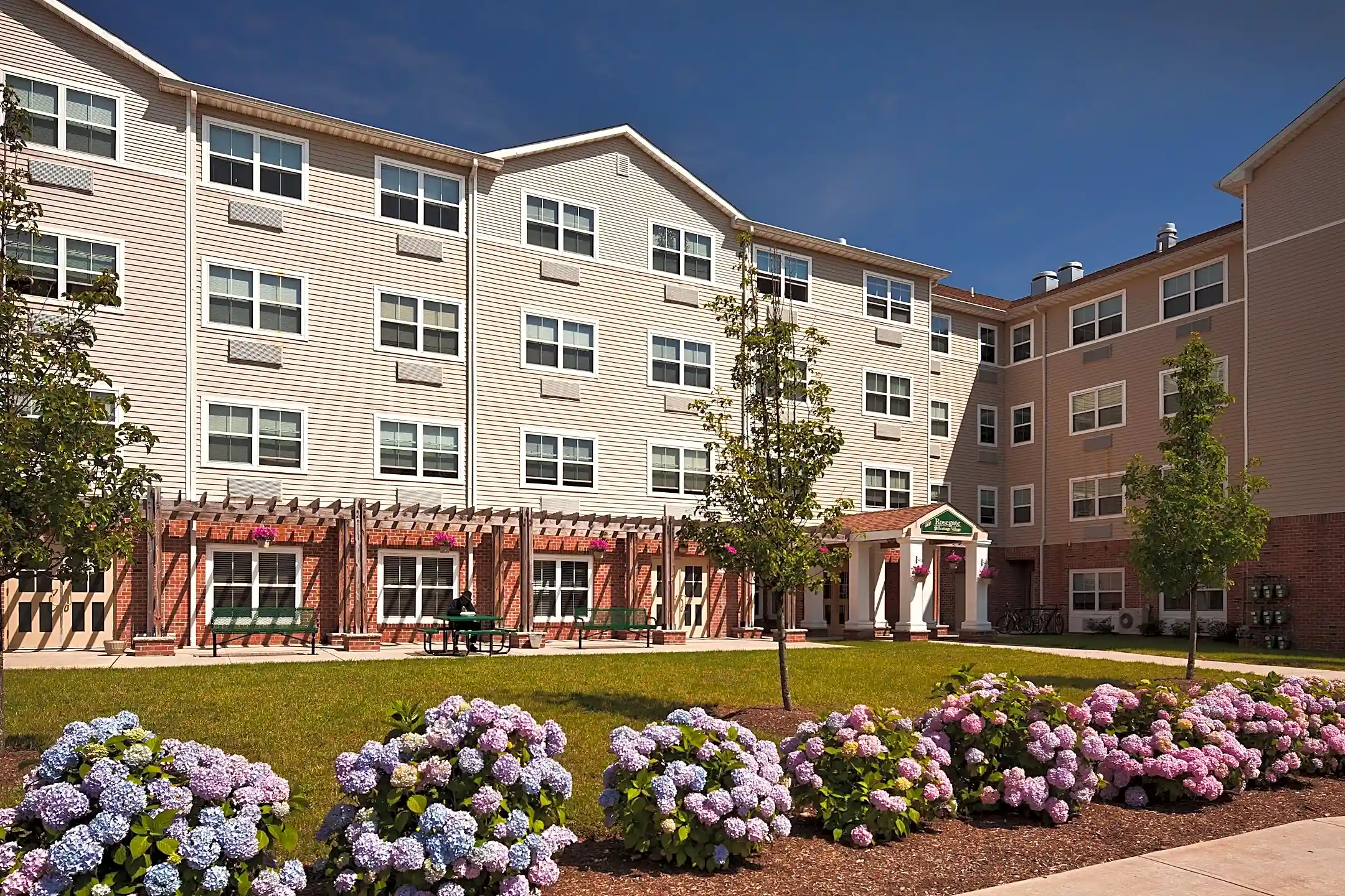 Heritage Village At Rosegate Rahway, NJ 07065