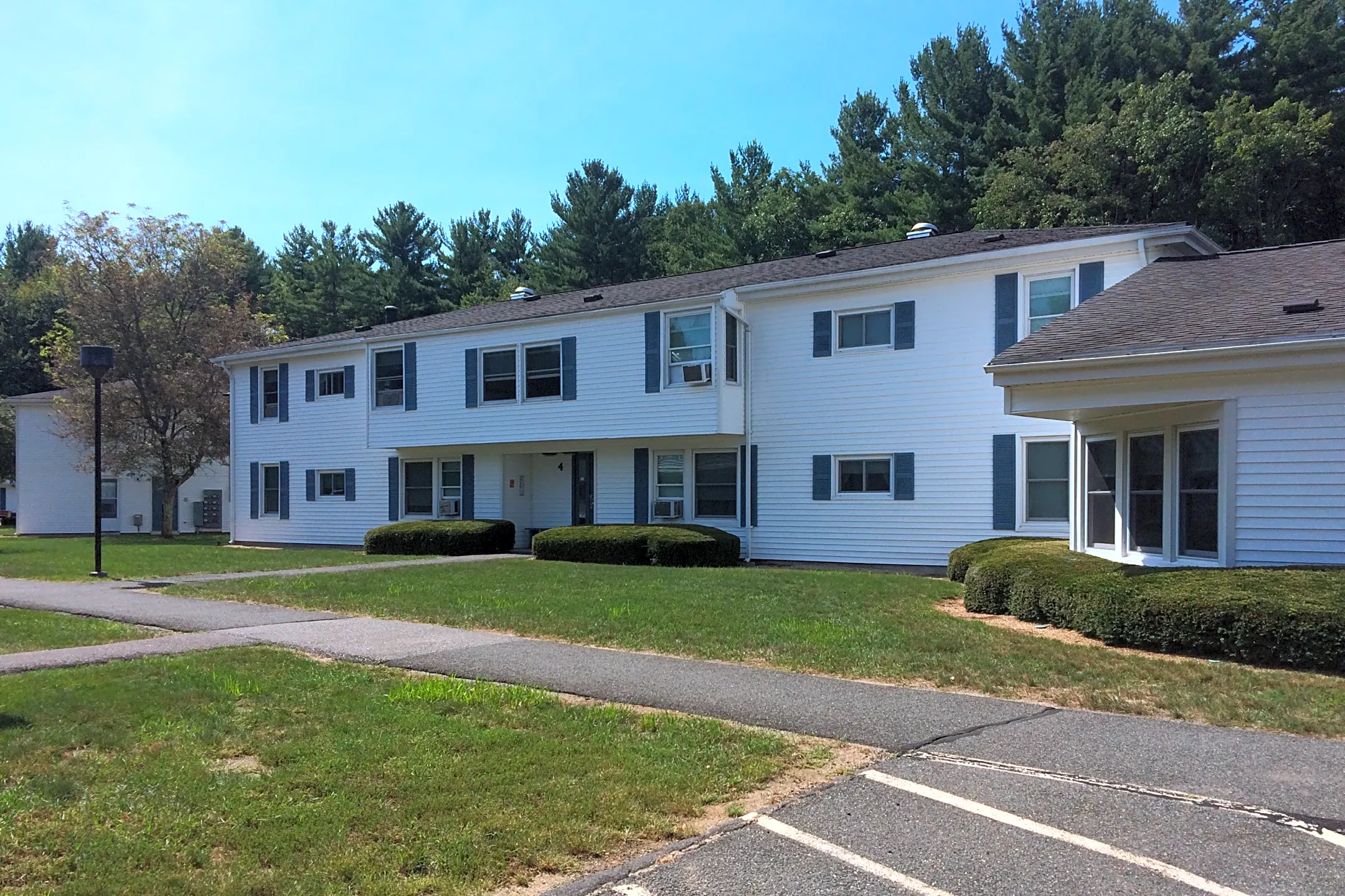 Redbrook Village Apartments - Orange, MA 01364