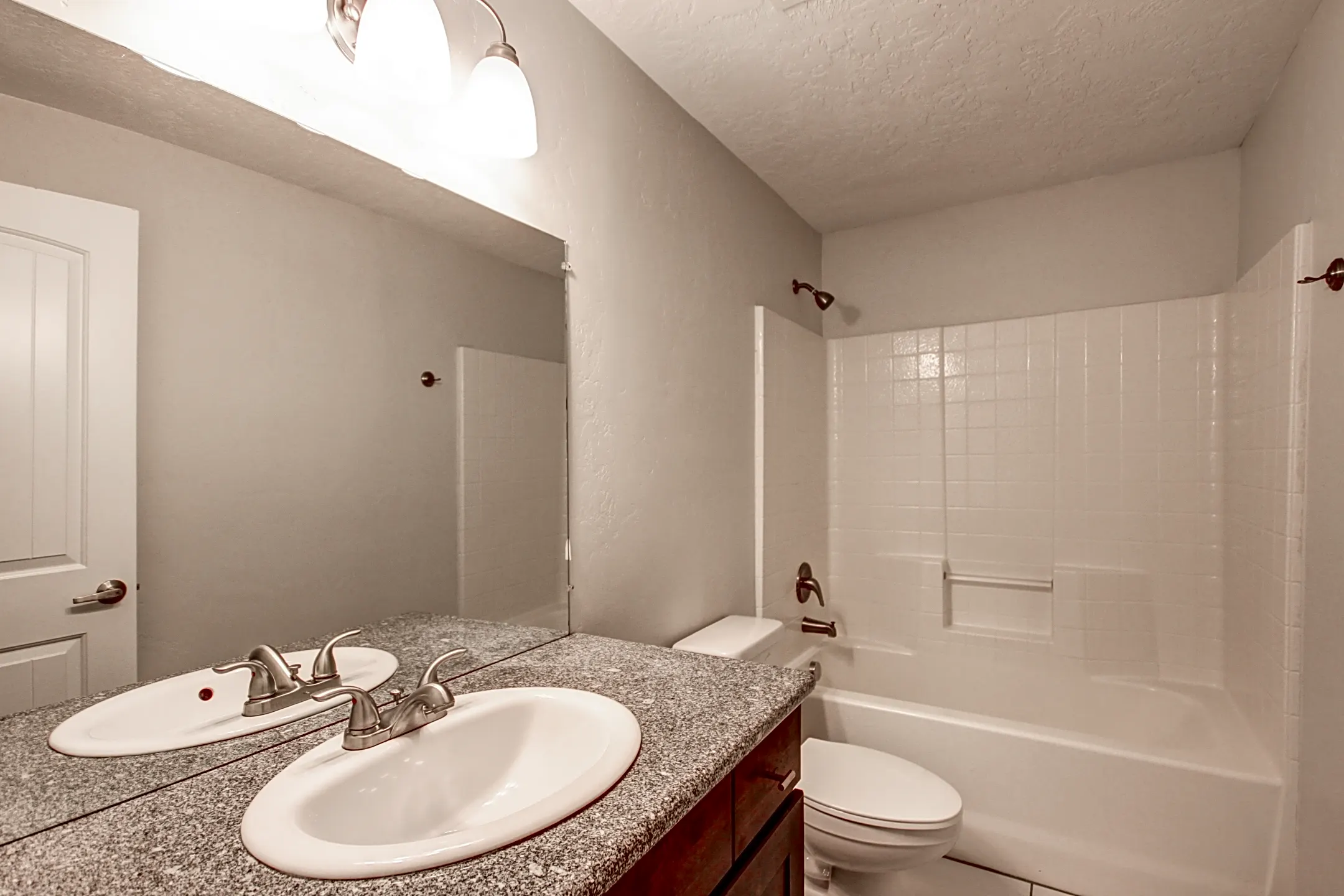 Bathroom - Lancaster Apartments - Boise, ID