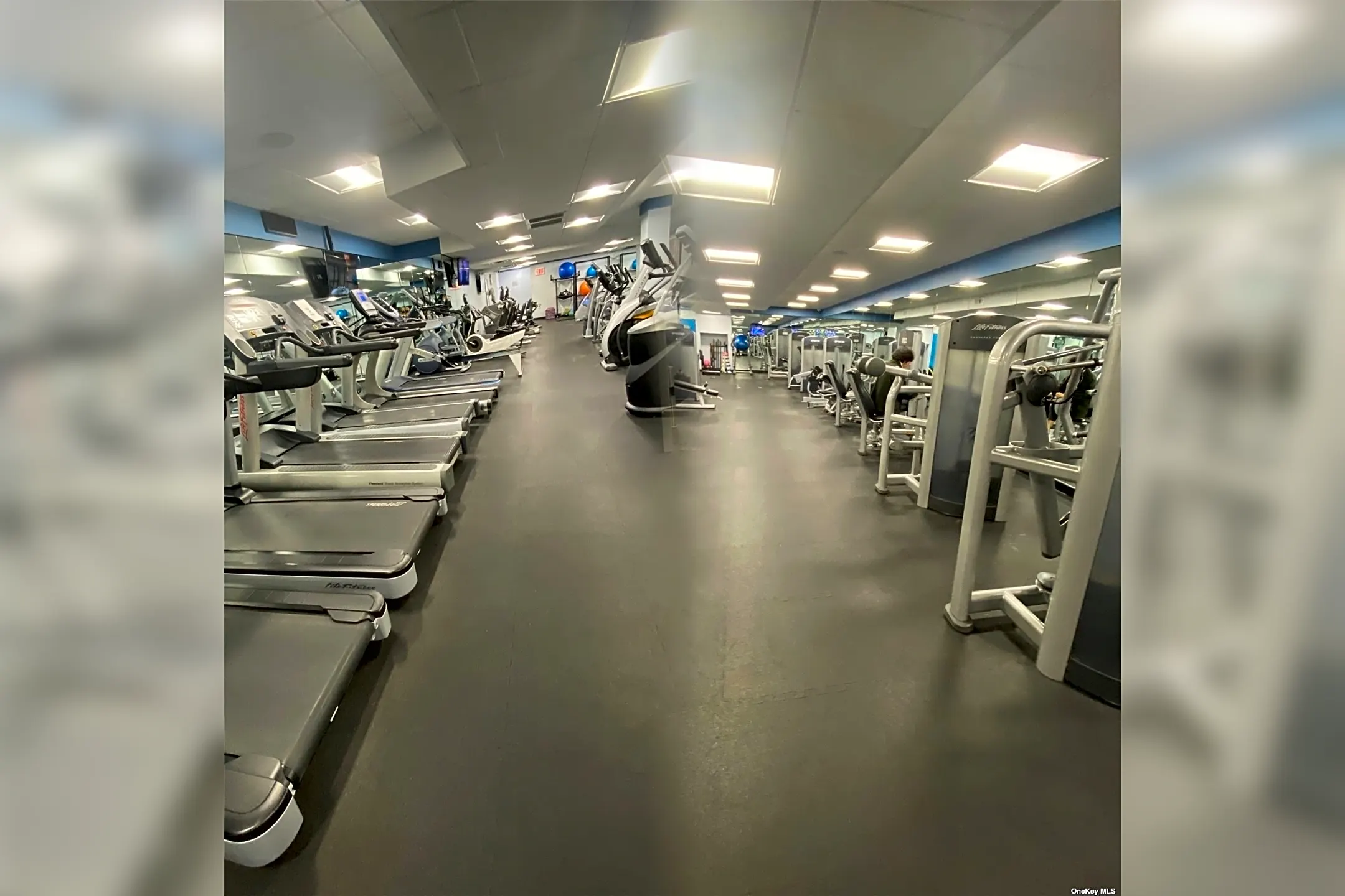 Fitness Weight Room - 2 Bay Club Dr #2-O - Queens, NY