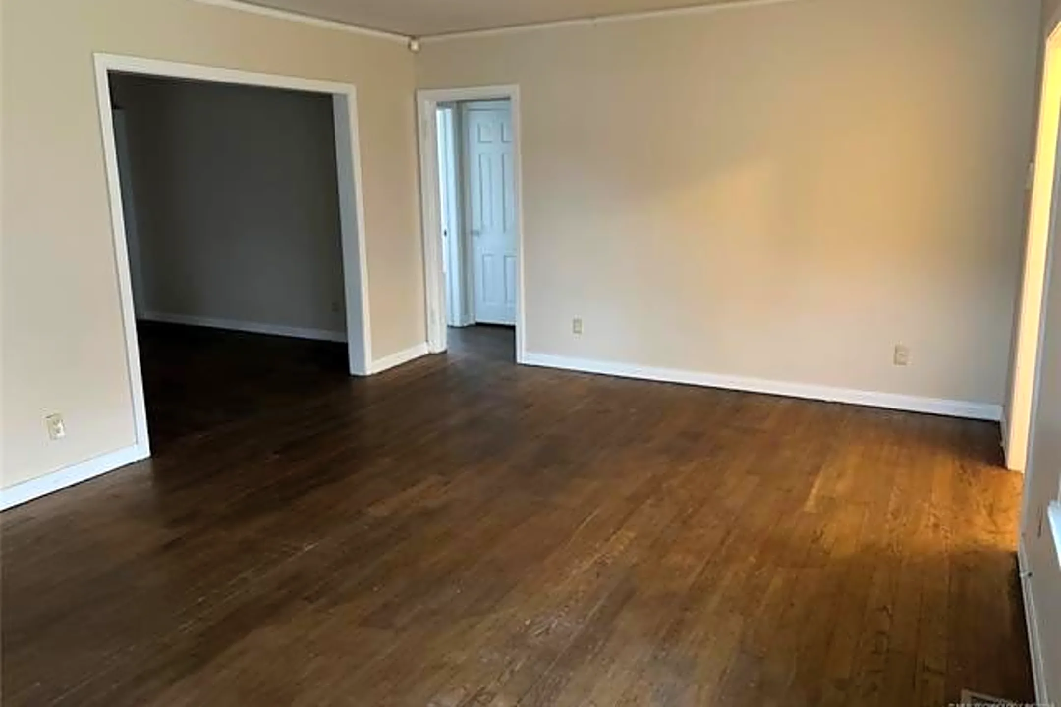 910 N Grand Ave Houses Tahlequah, OK 74464