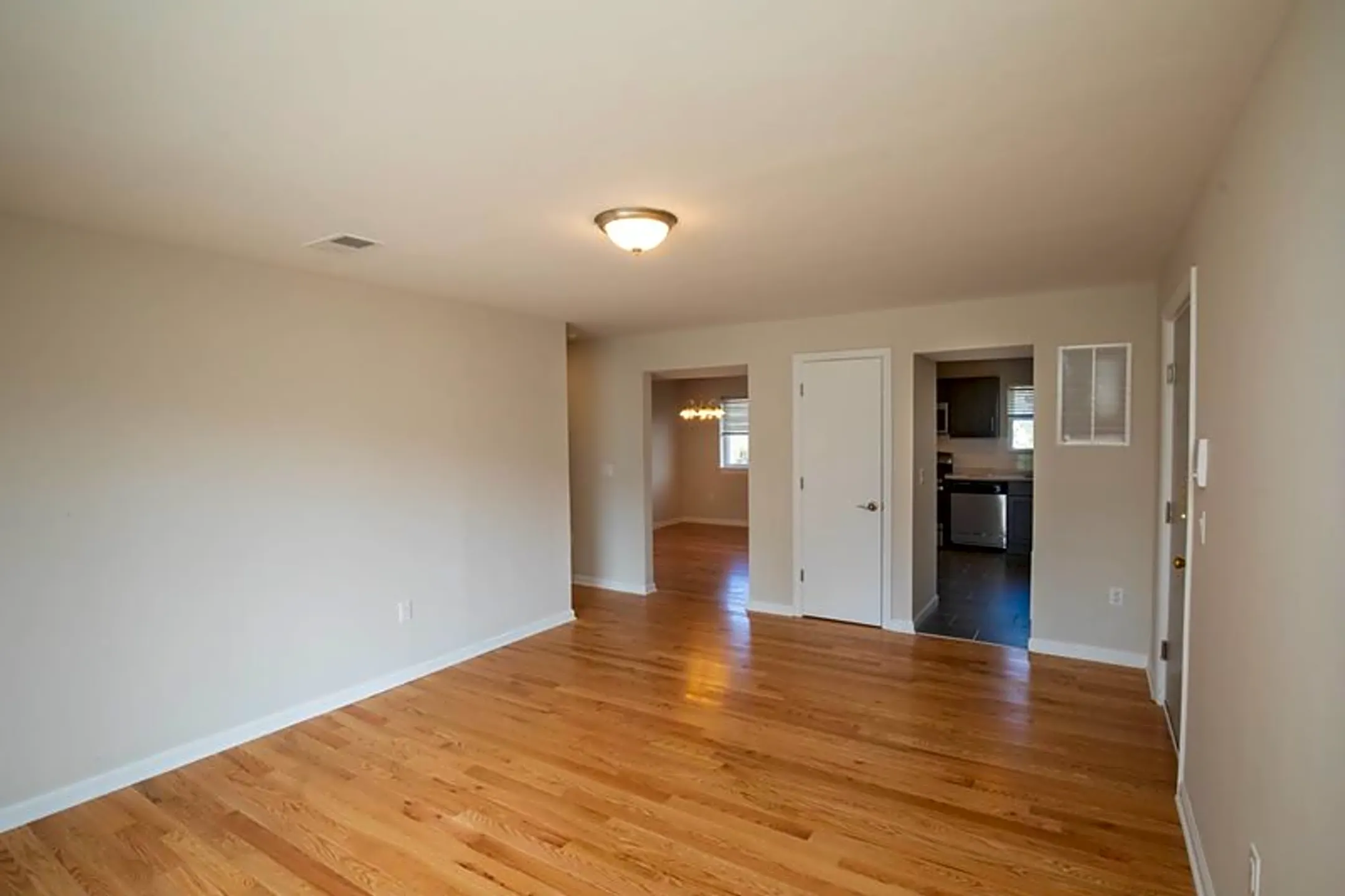 PARSONAGE HILL VILLAGE 307 Parsonage Rd Edison, NJ Apartments for