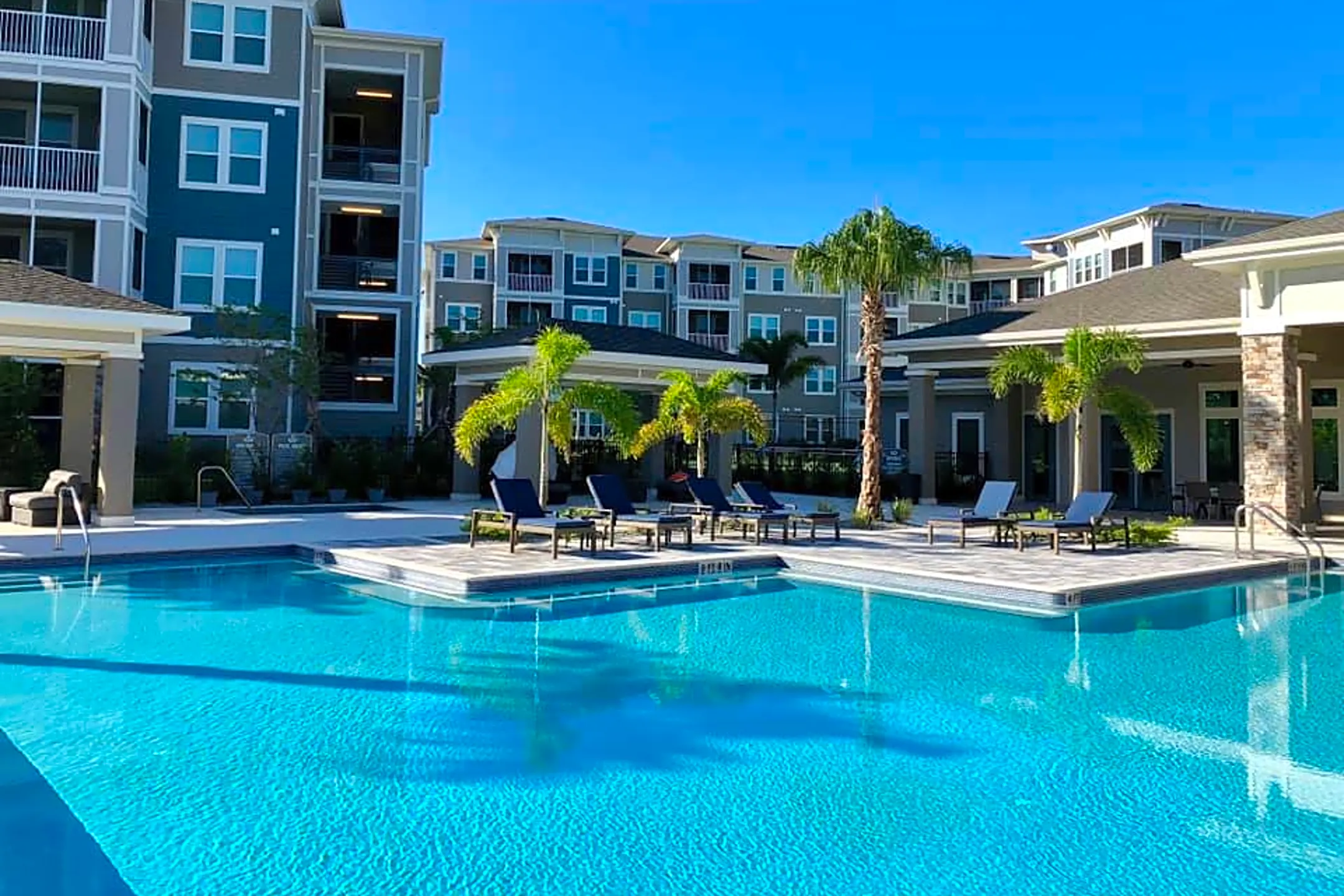Dunedin Commons Apartments Dunedin, FL 34698