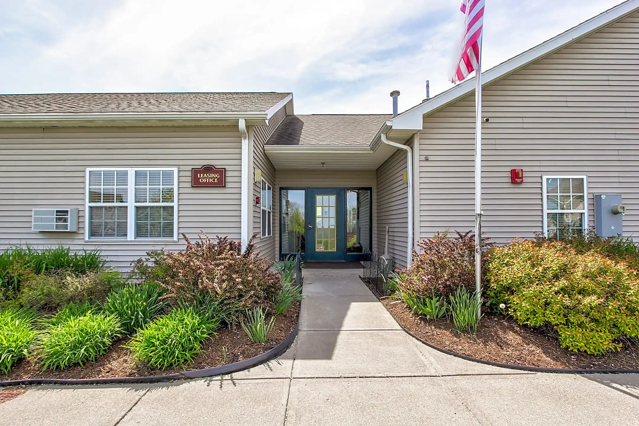 Cayuga View Apartments 201 Cypress Ct Ithaca, NY Apartments for