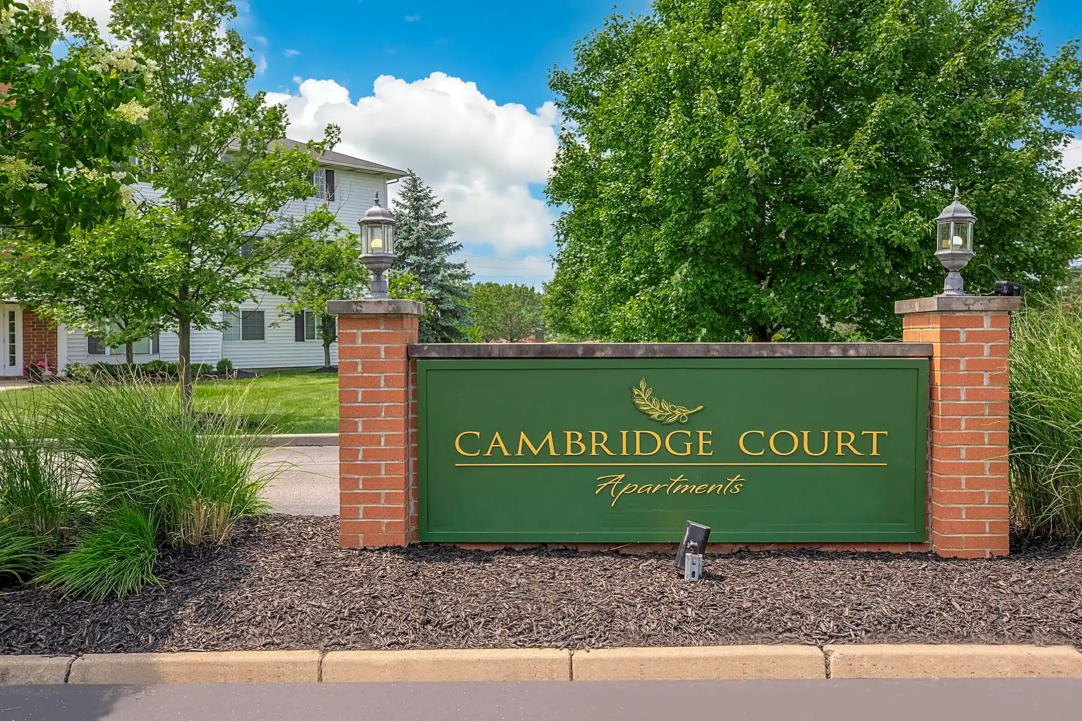 Cambridge Court Apartments 14909 Hummel Rd Brookpark, OH Apartments