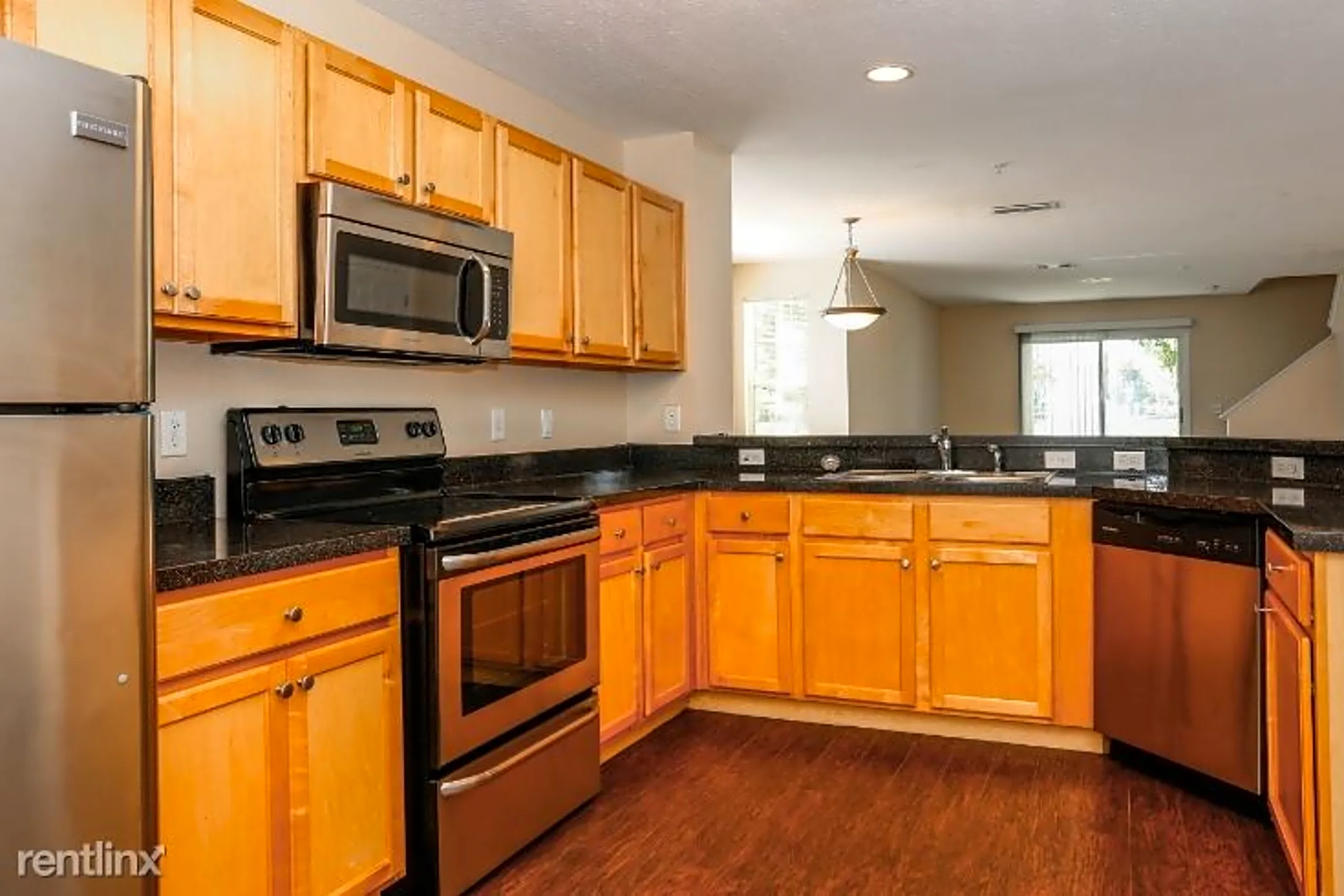 Kitchen - 5926 Lake Pointe Village Cir - Orlando, FL