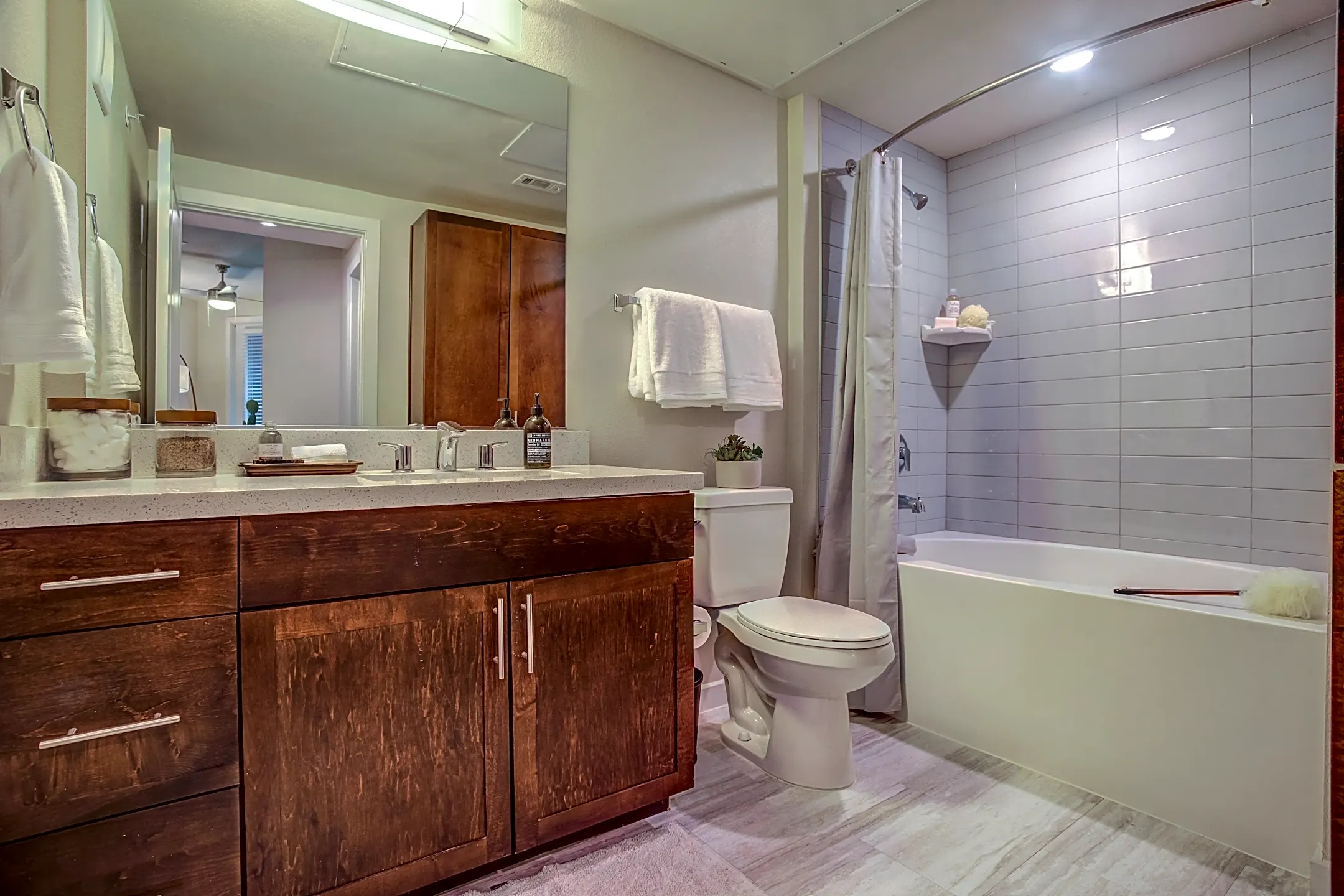 imt-prestonwood-15480-dallas-pkwy-dallas-tx-apartments-for-rent