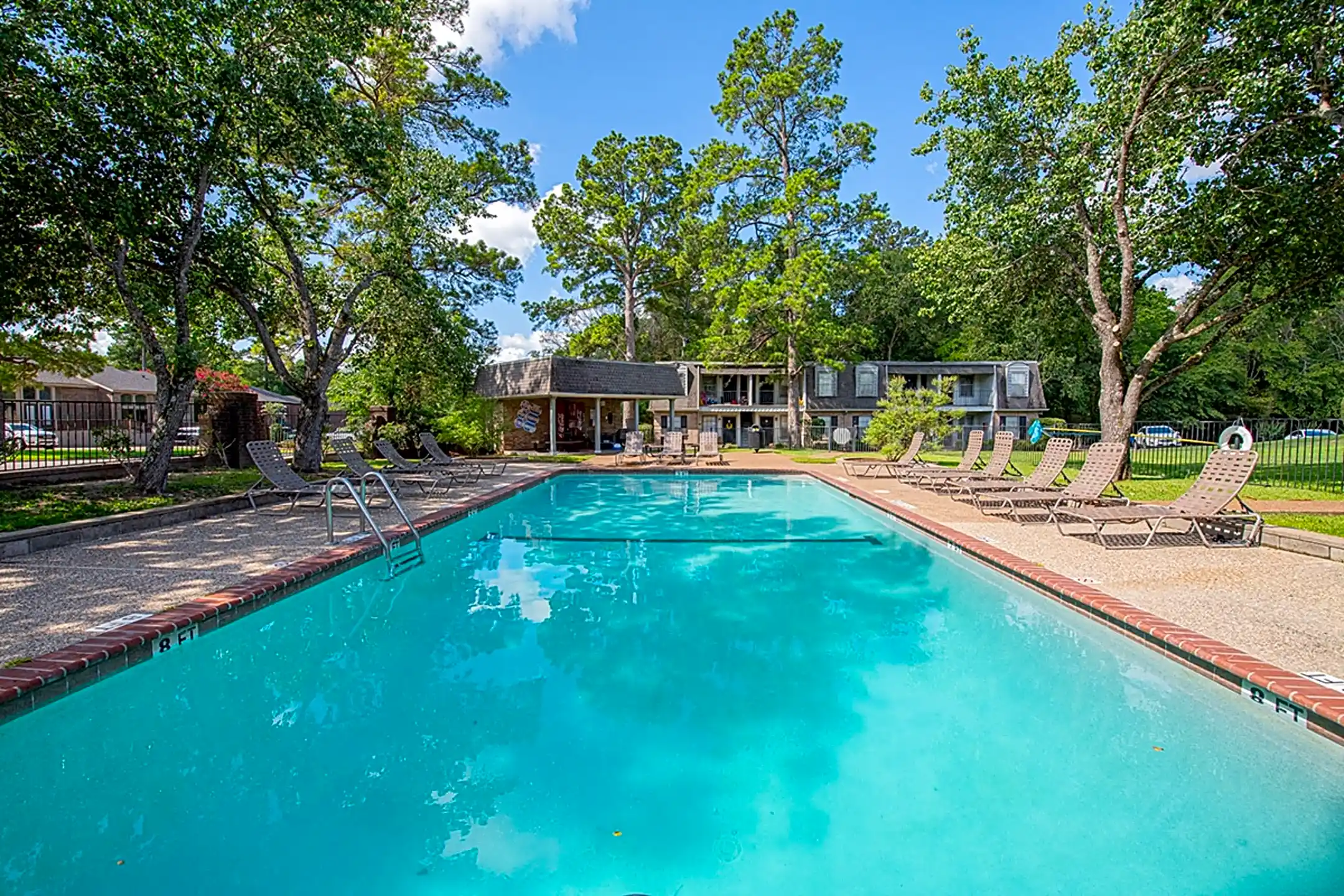 Deer Wood 110 Champions Dr Lufkin, TX Apartments for Rent Rent.