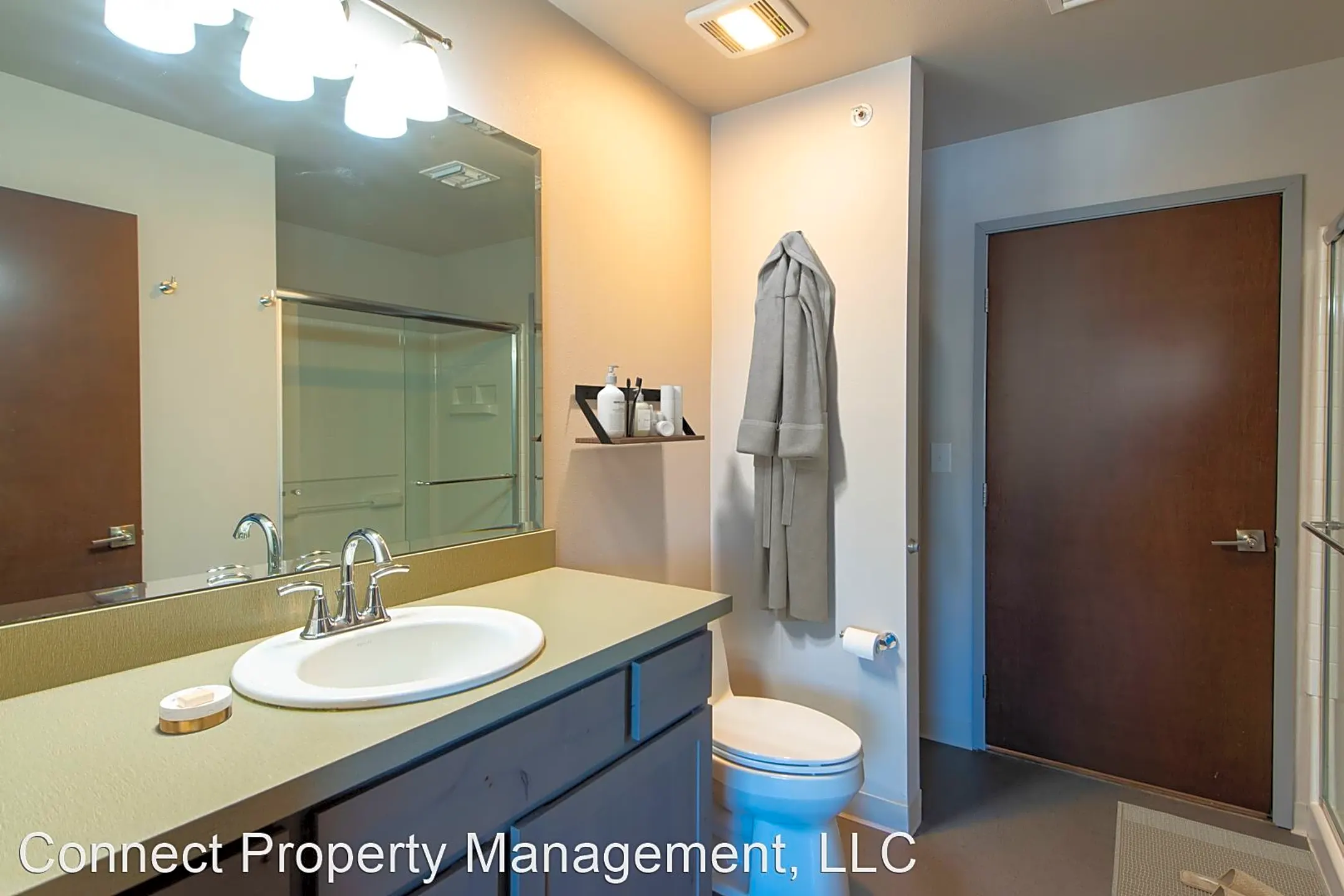 Bathroom - 2210-2220 Remington Way - Bozeman, MT