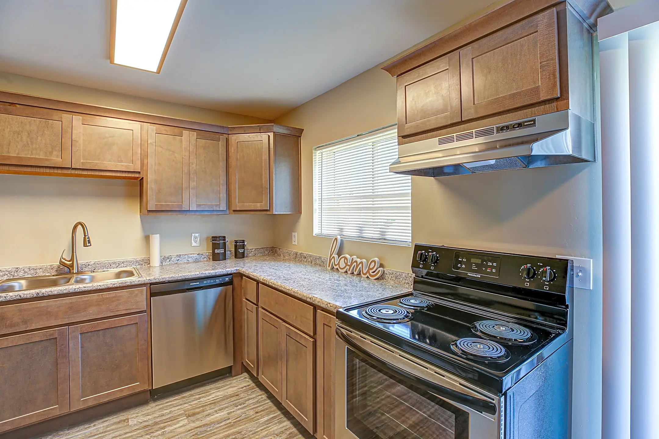 Saratoga Place 3401 Queensway Dr Erlanger, KY Apartments for Rent