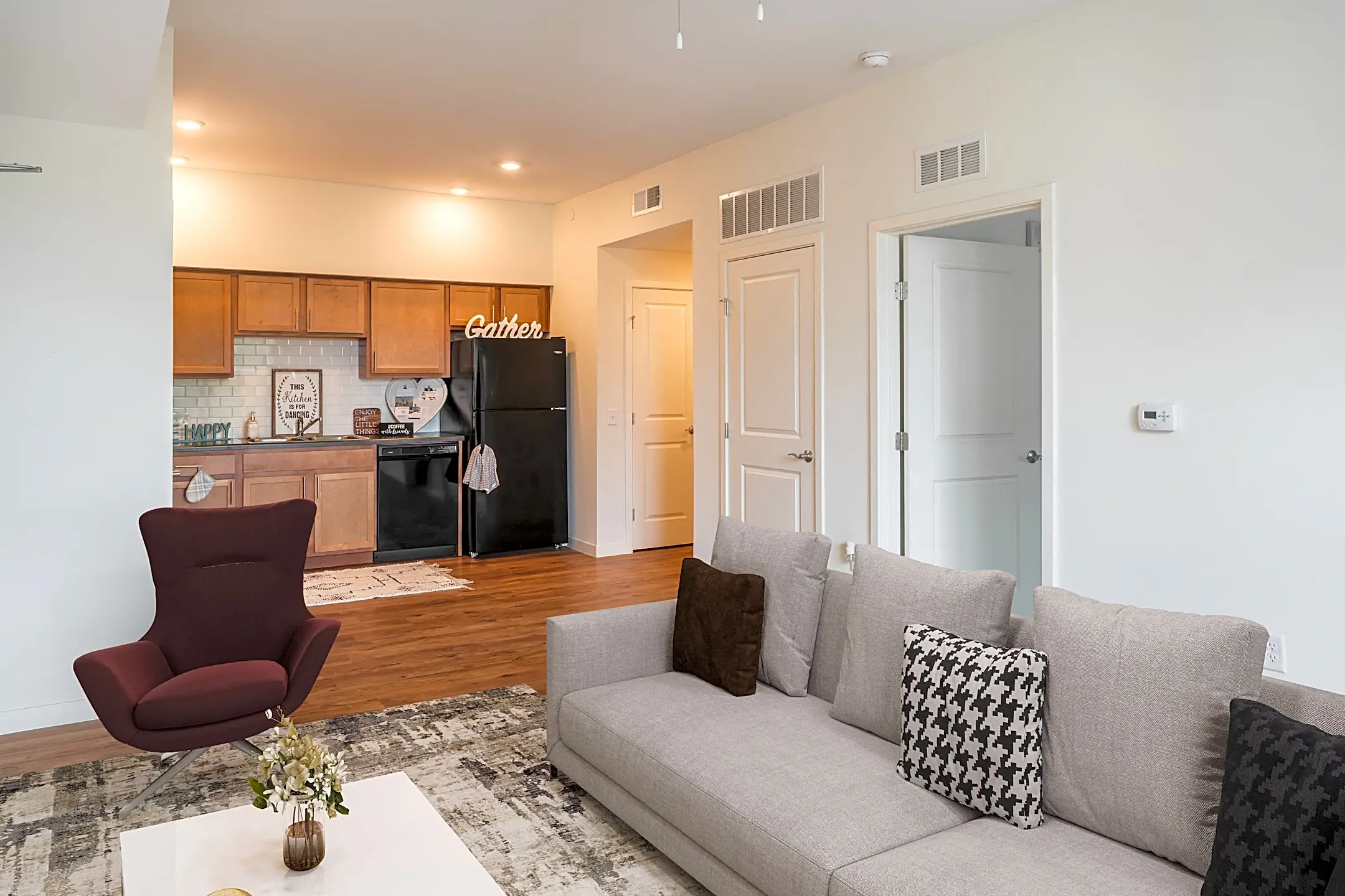 Legacy Pointe at Poindexter Columbus, OH 43203