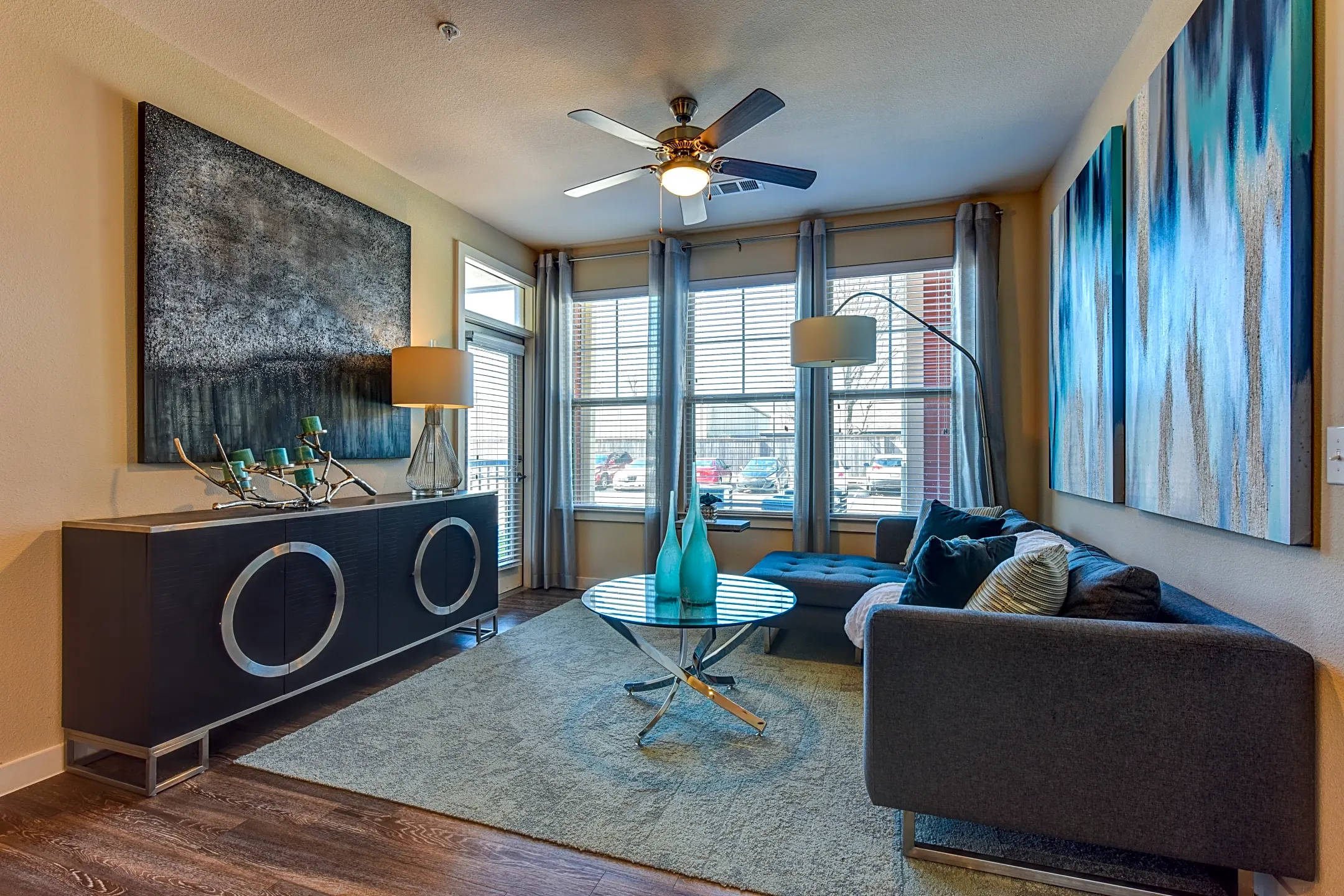 Living Room - Smart Living at Garden Oaks - Houston, TX
